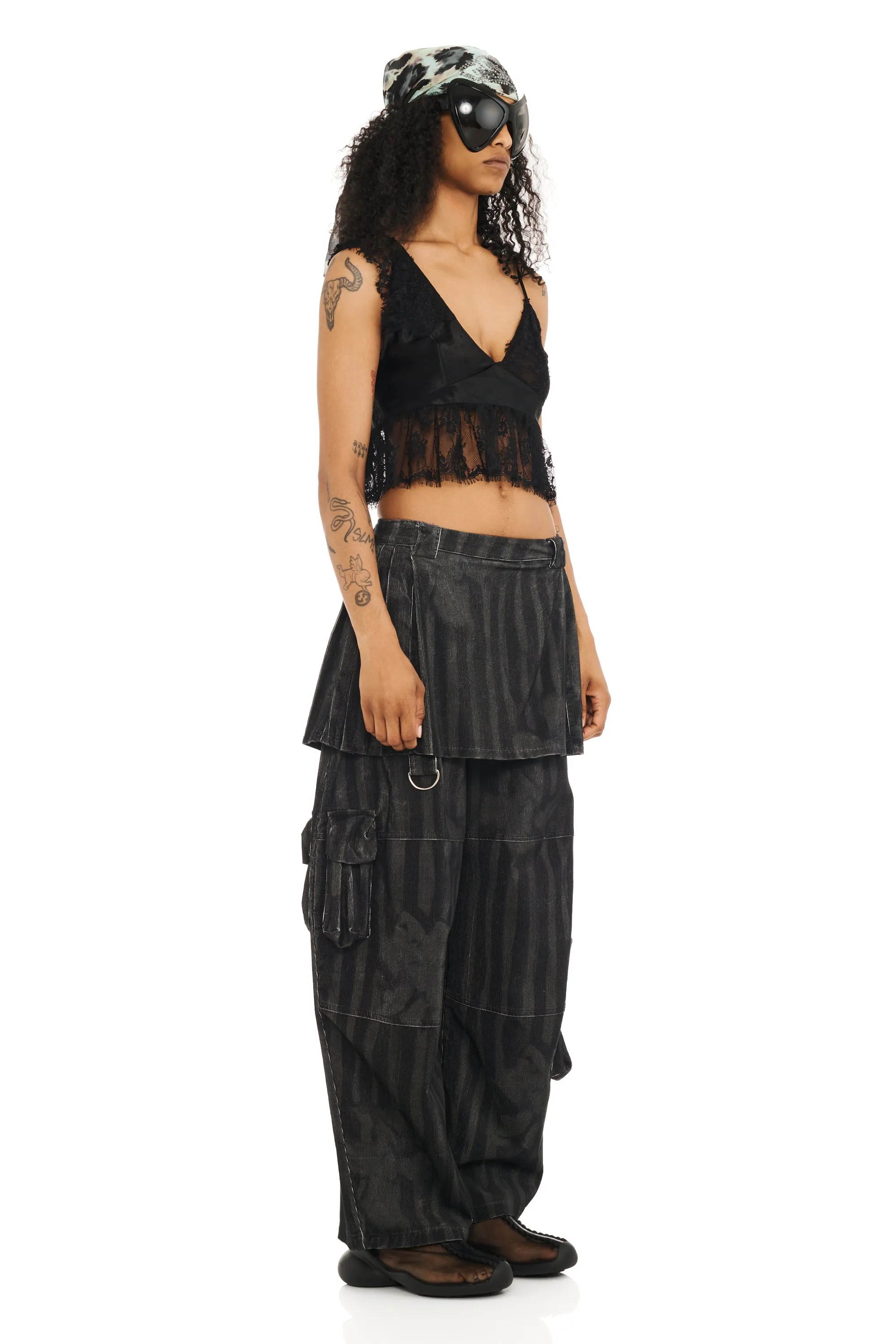 BLACK WAVY FLOWER STRIPE LAWN SKIRT CARGO PANT sold by Collina Strada product image thumbnail 3