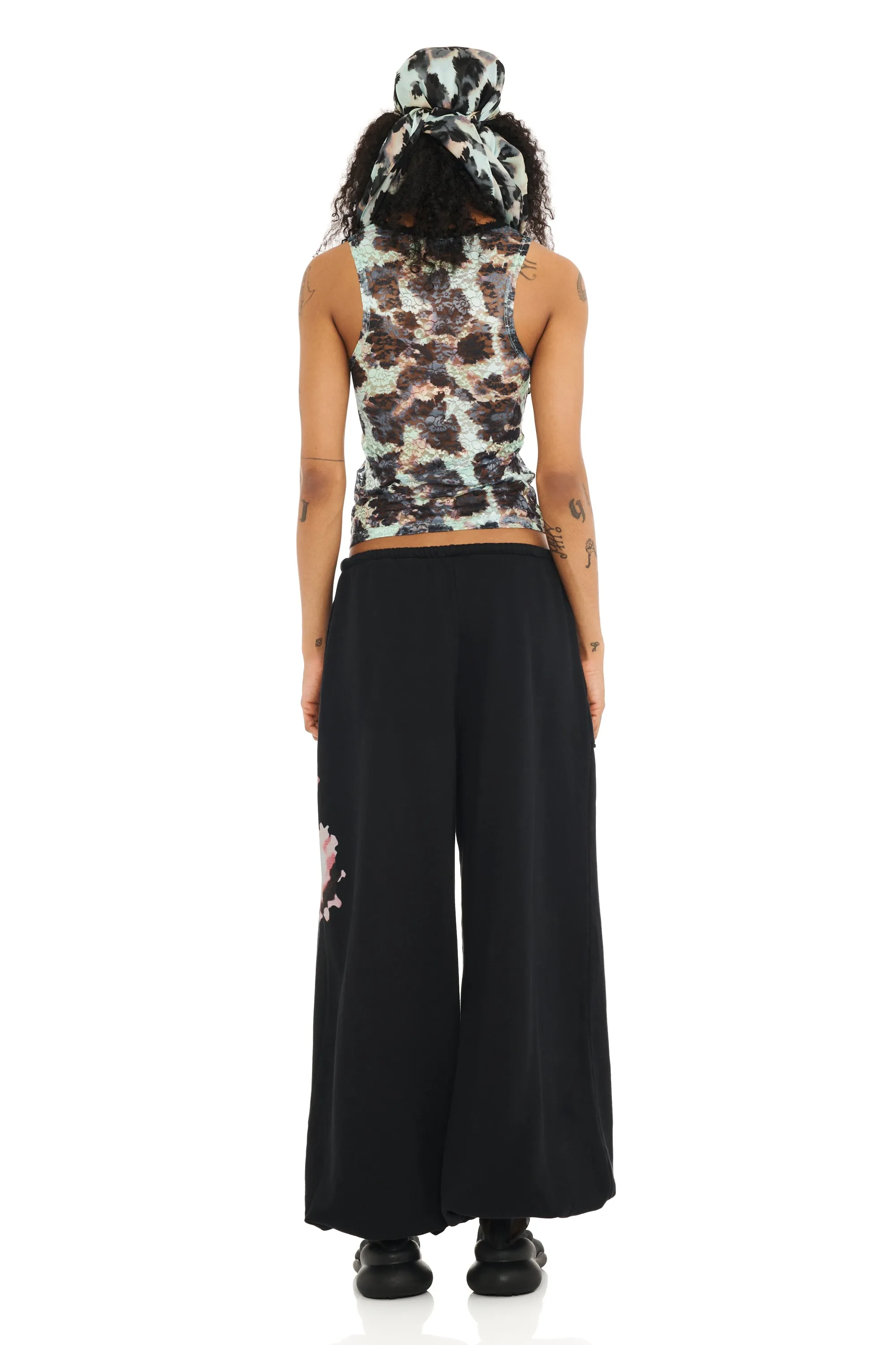 BLACK FLOWER DREAM BALLOON SWEATPANT sold by Collina Strada product image thumbnail 5