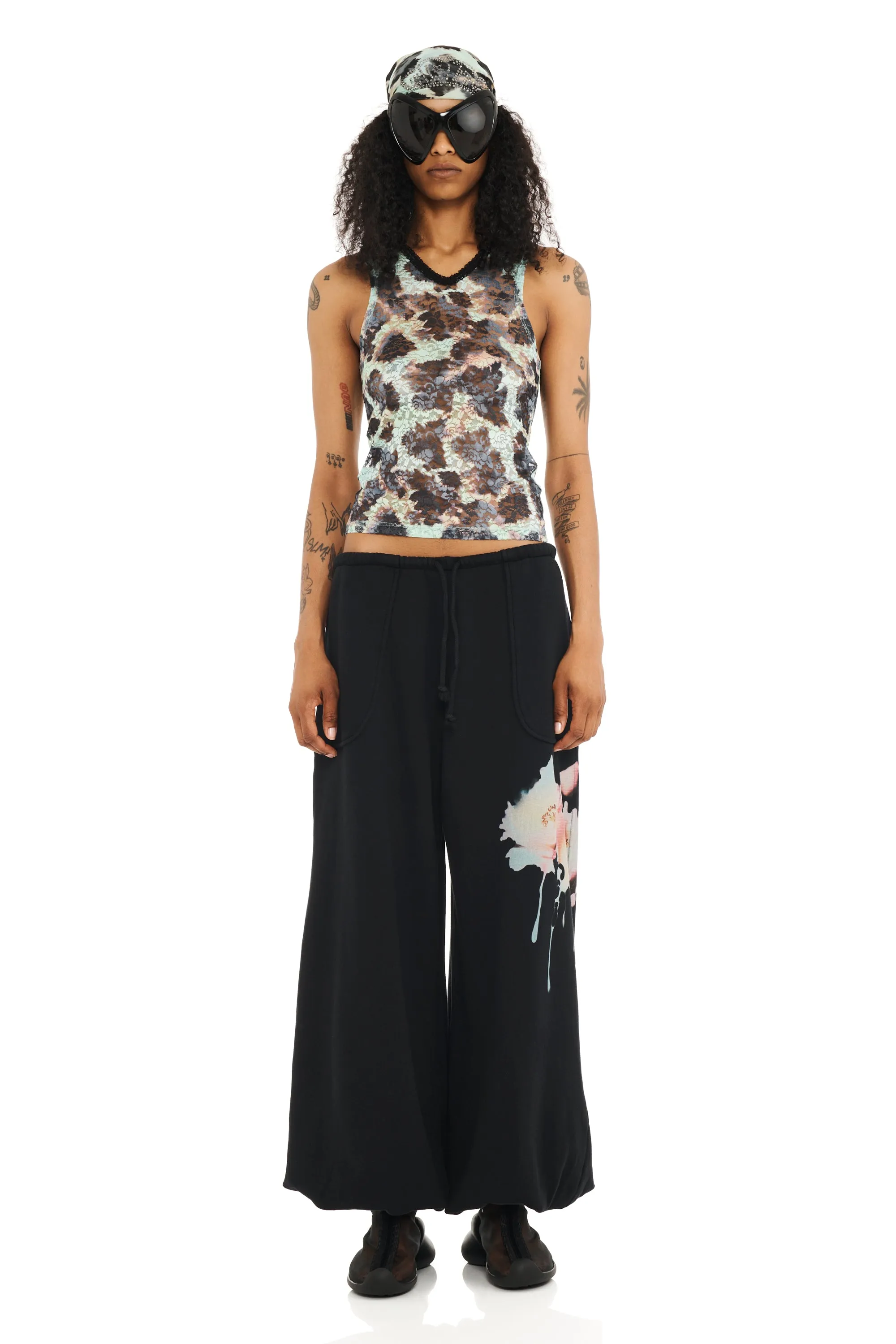 BLACK FLOWER DREAM BALLOON SWEATPANT sold by Collina Strada product image thumbnail 2