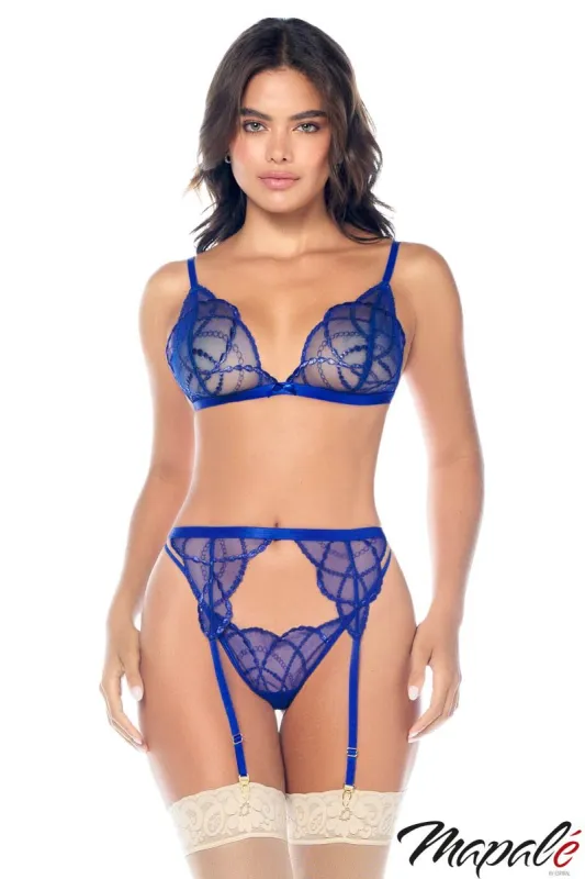 Lace 3PC sold by Shoe Freaks