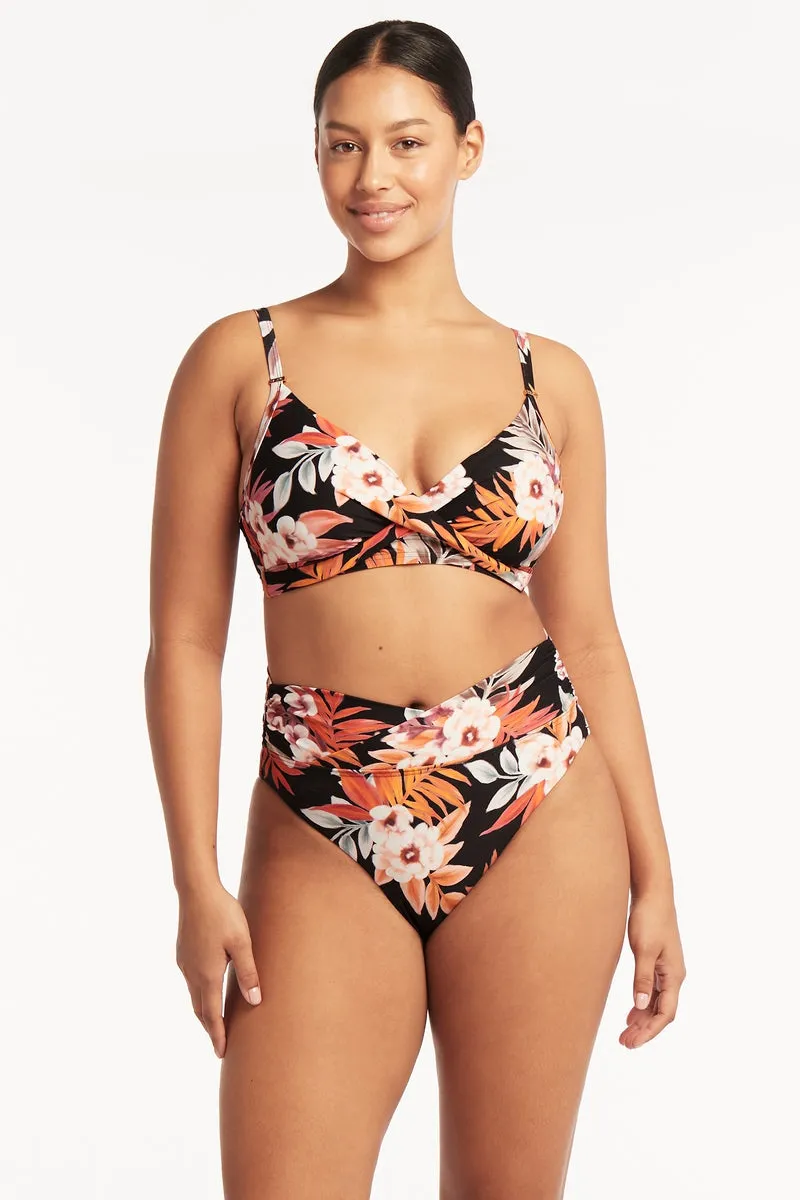 Escape Twist Front DD/E Bra sold by Sea Level Australia product image thumbnail 3