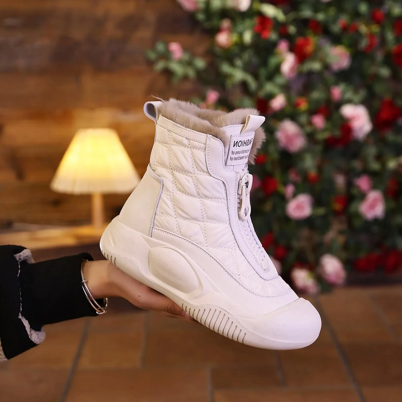 Ervex™ Warm Winter Boots sold by Modeberg Bern