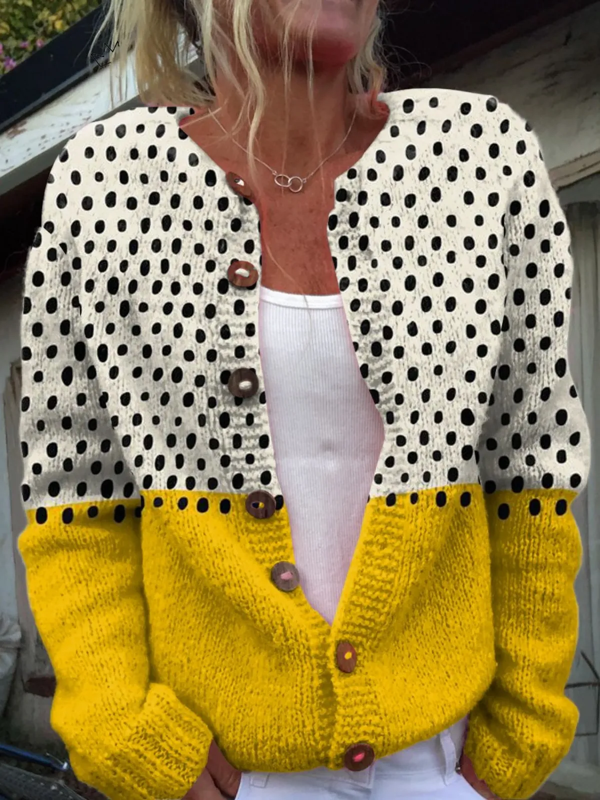 Varnel™ Geometric Cardigan sold by Modeberg Bern
