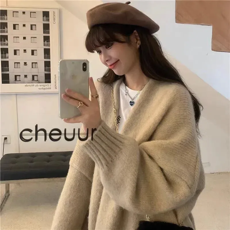 Travenor™ Classic Knit Cardigan sold by Modeberg Bern product image thumbnail 3