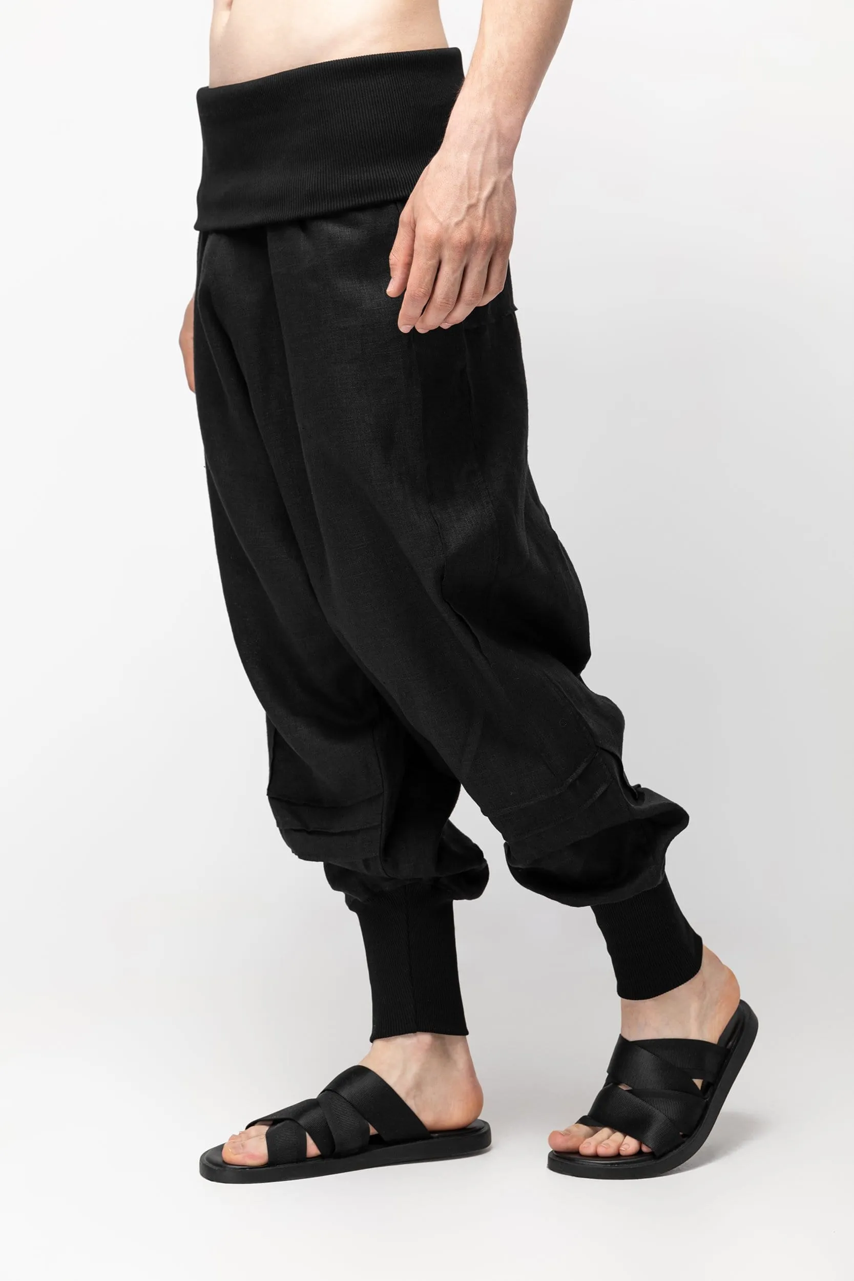 Supesu Pants Black sold by MDNT:45 product image thumbnail 4