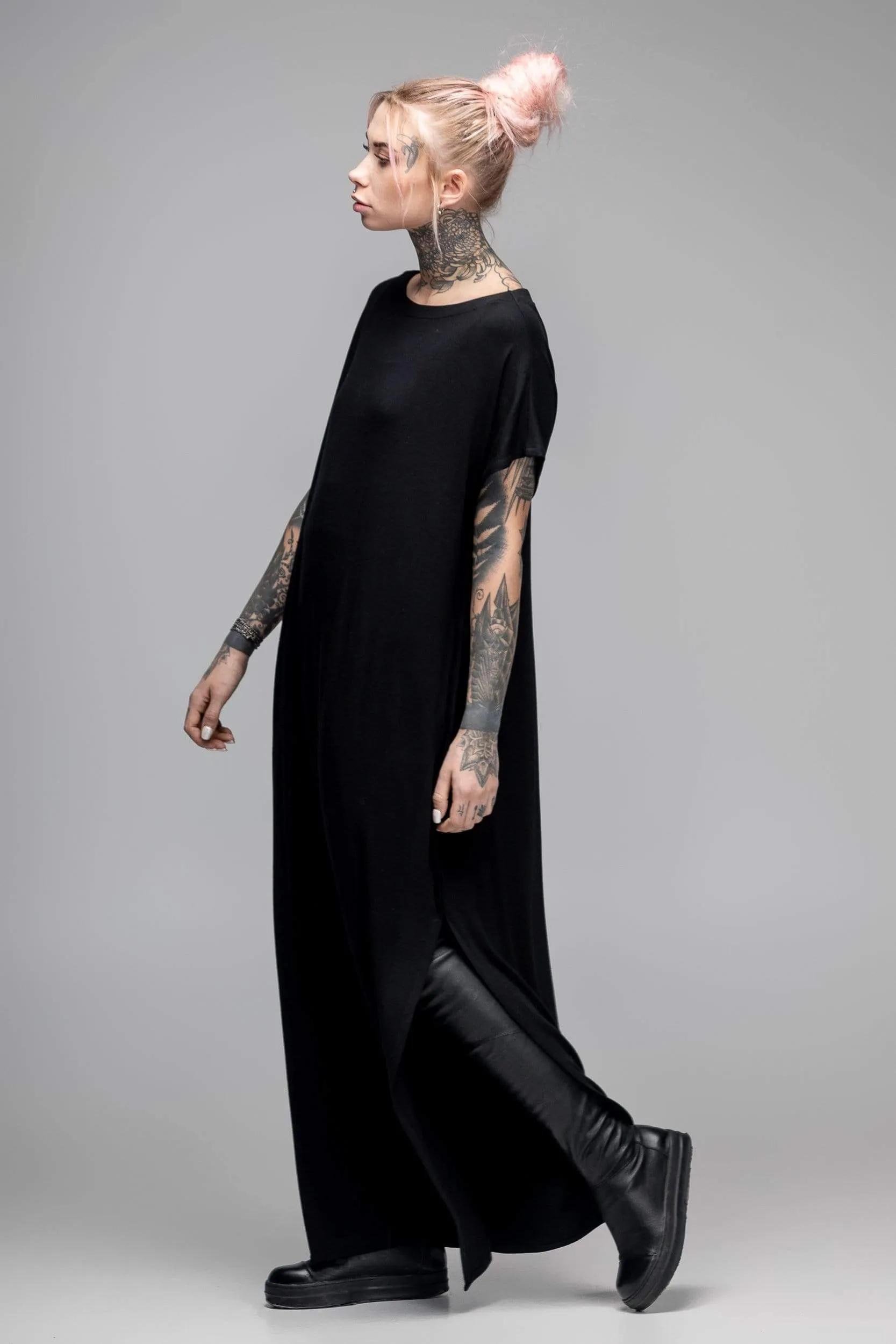 Oversized black maxi dress sold by MDNT:45 product image thumbnail 2