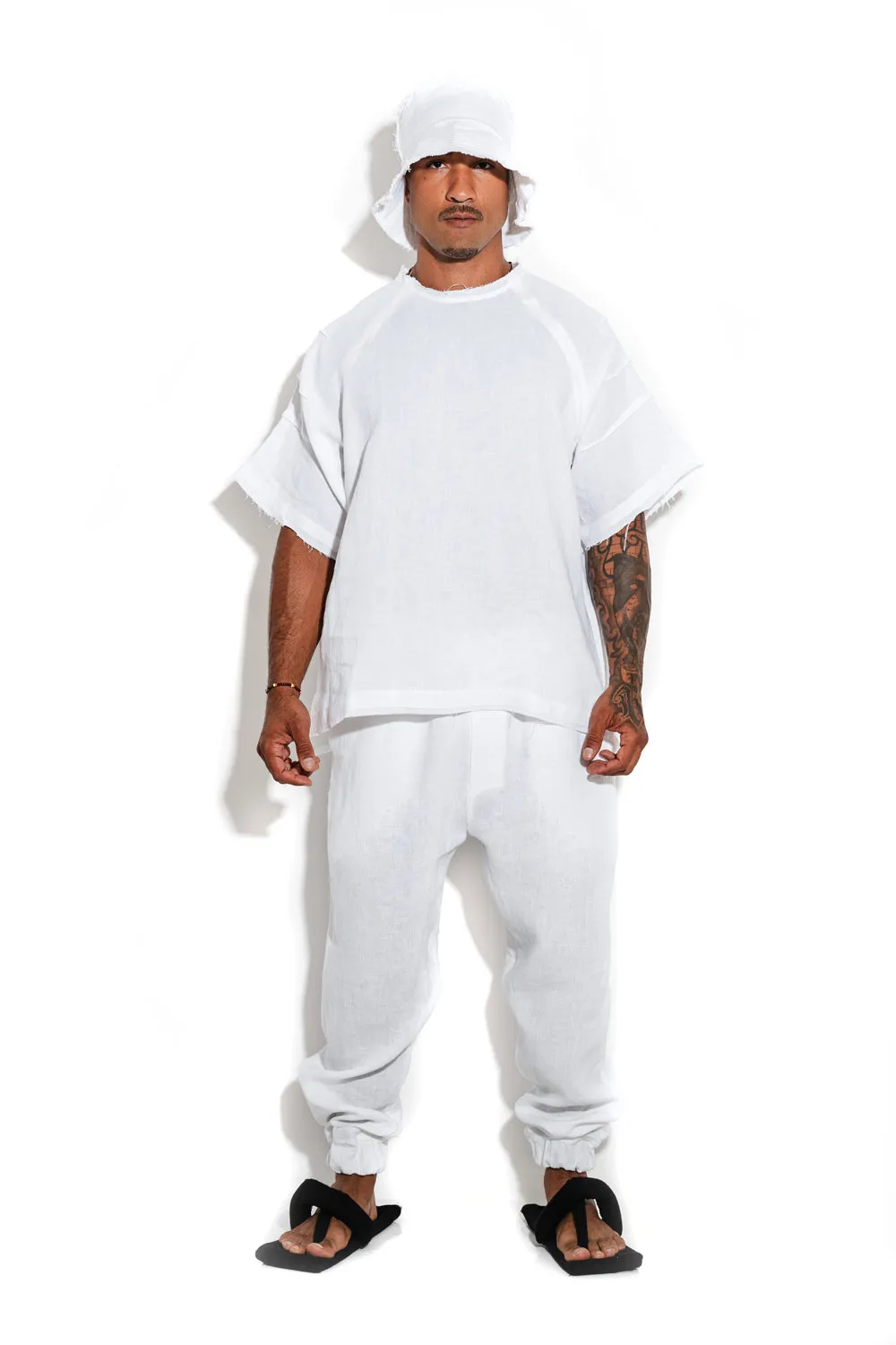 Linen T-shirt with textured sleeves sold by MDNT:45