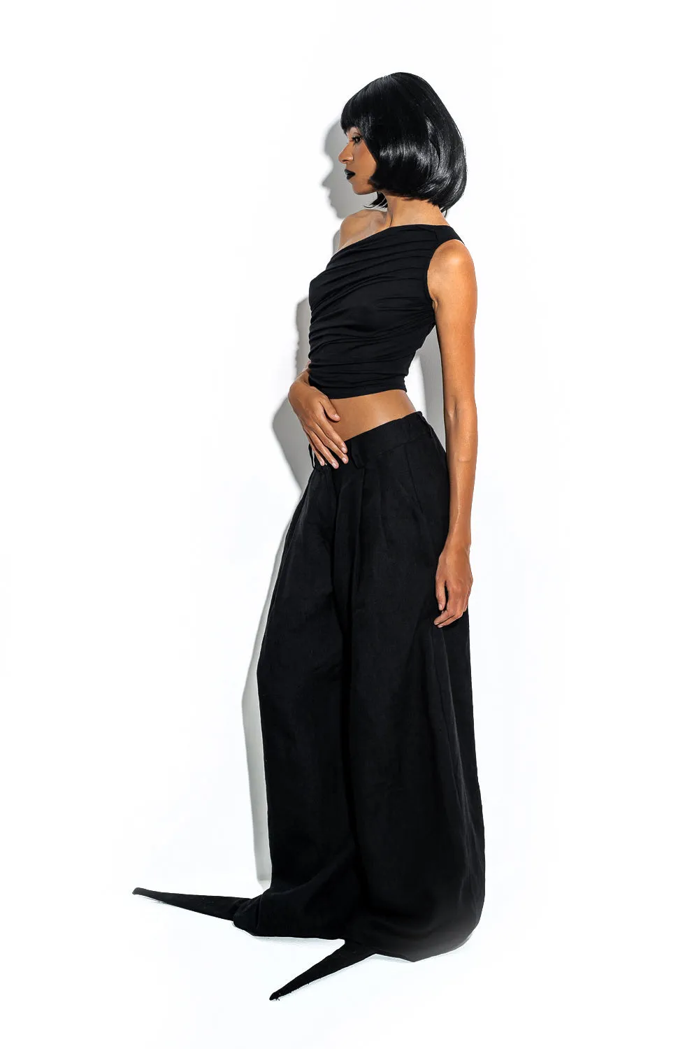 Volume linen pants sold by MDNT:45 product image thumbnail 3