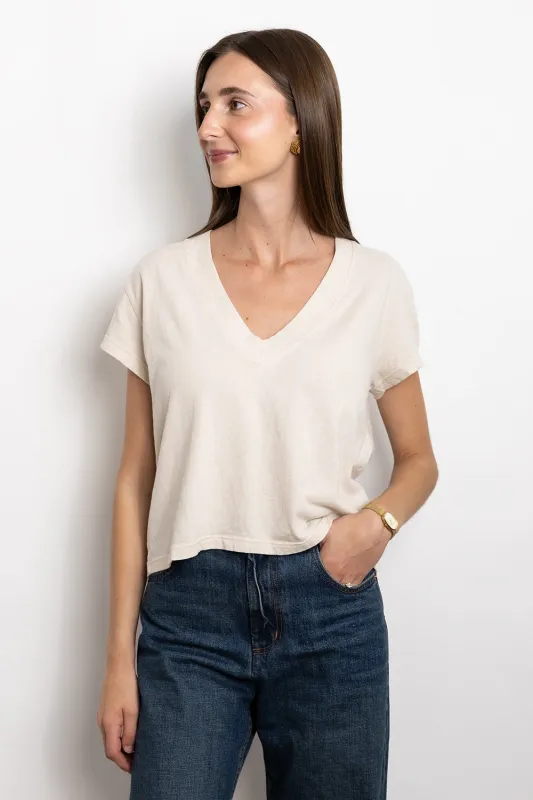 Alanis V Neck - Sugar made by Jones
