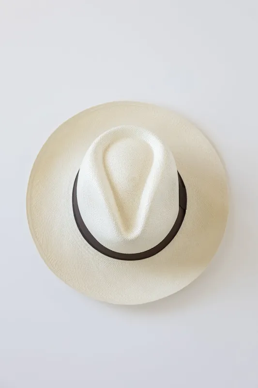 Tear Drop Fedora Brisa - White made by Jones