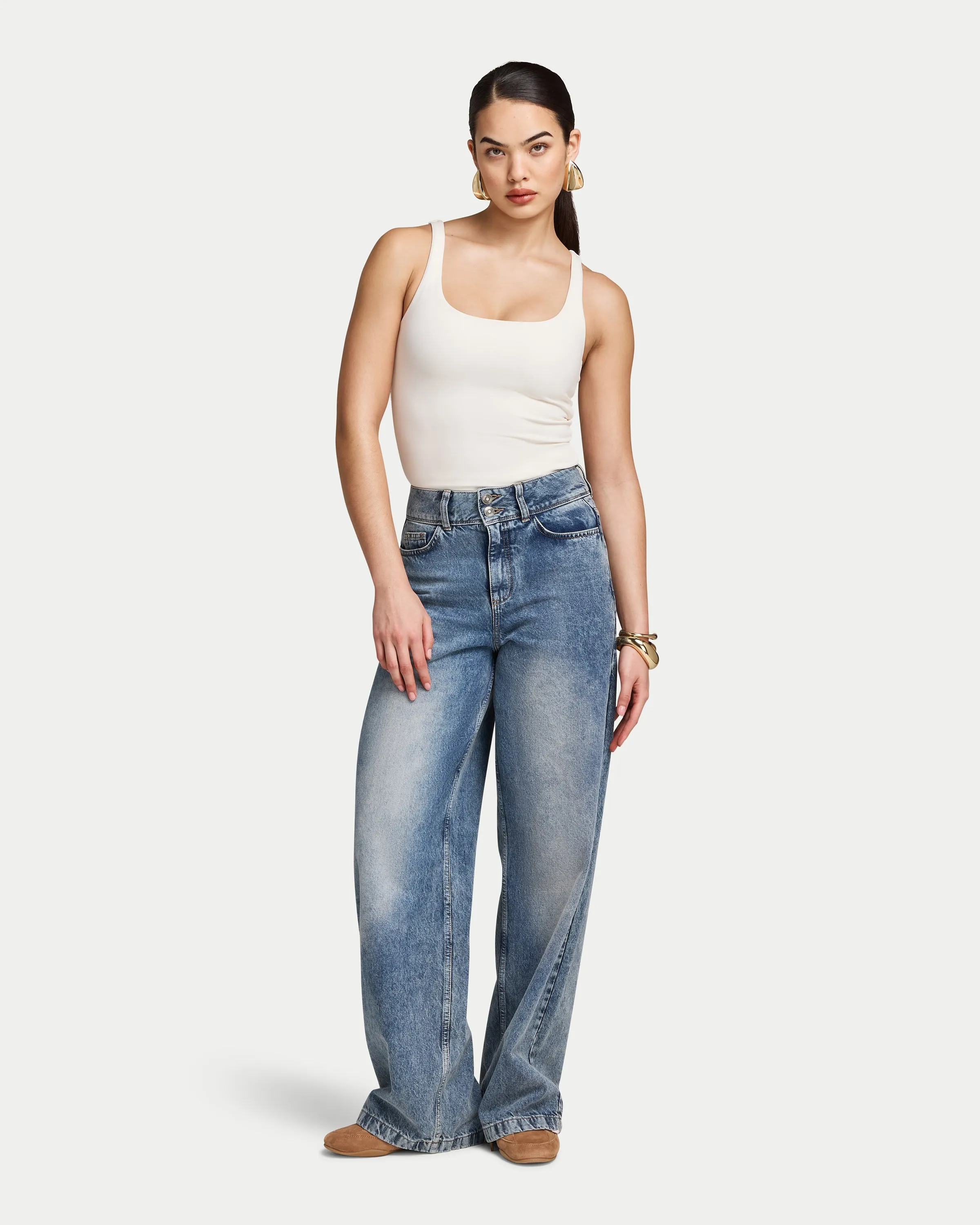 Womens Essential Tank sold by HERA product image thumbnail 3