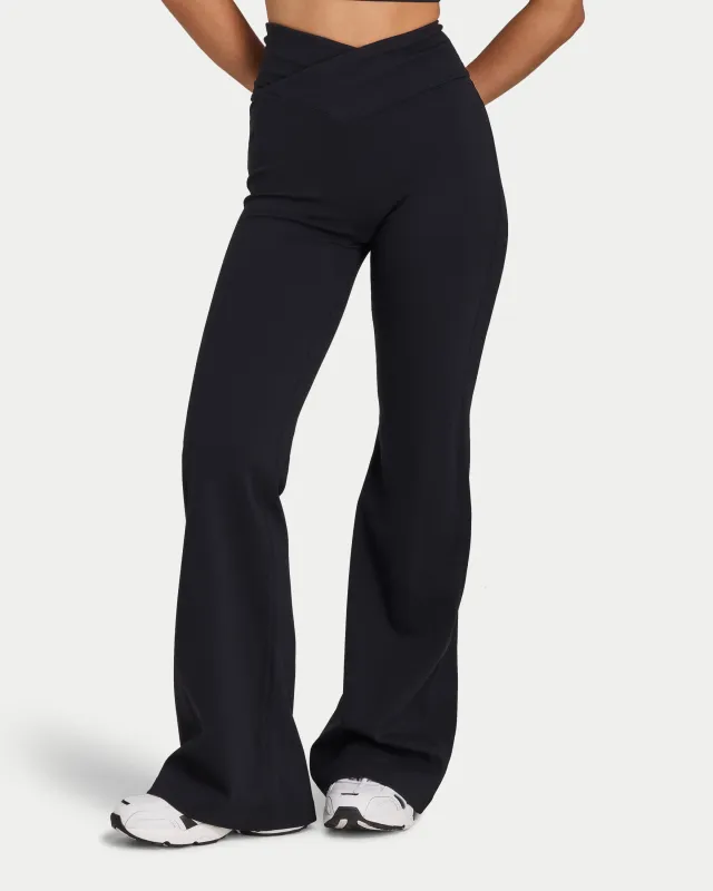 Womens Essential Flared Legging made by HERA