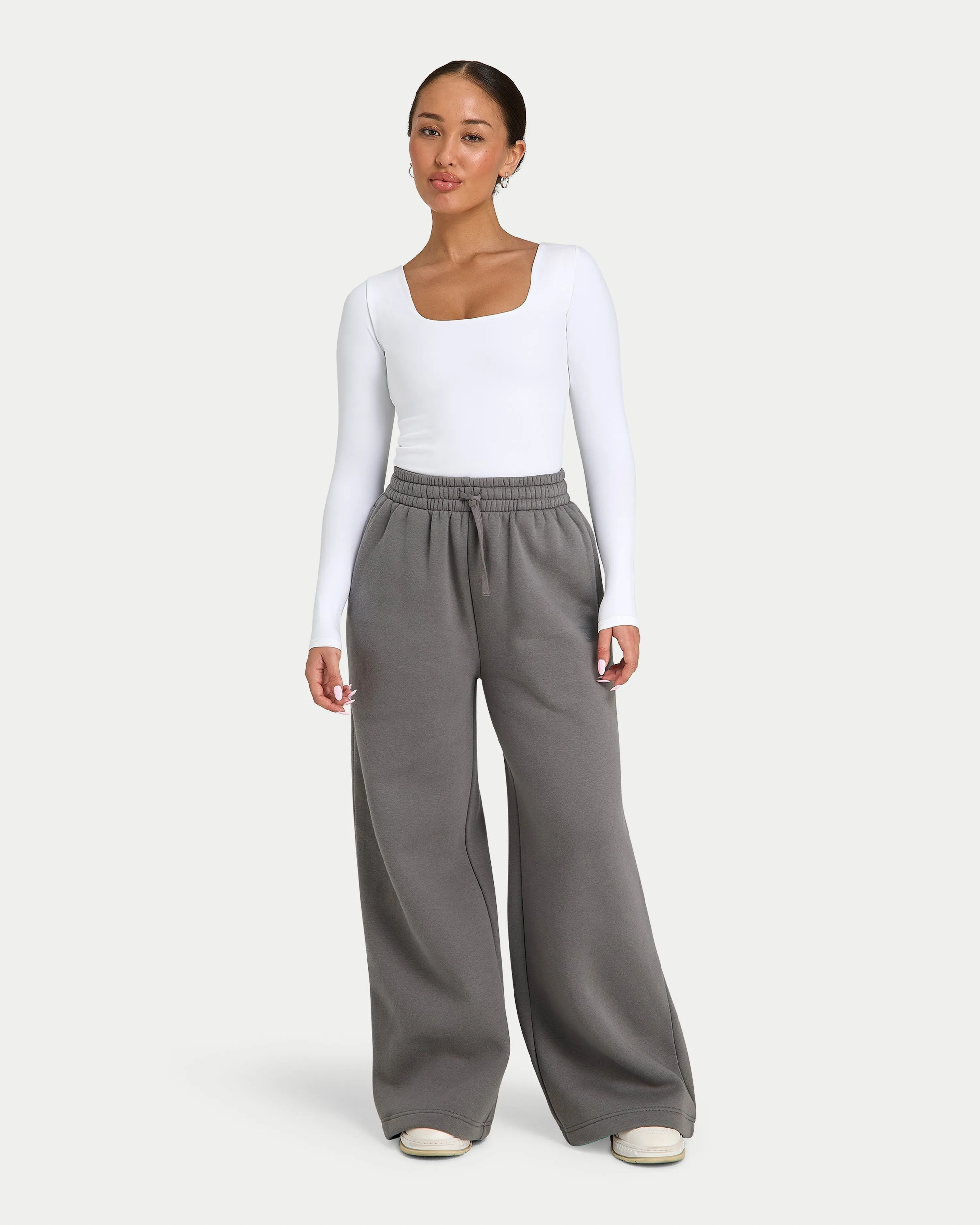 Womens Collective Wide Leg Sweatpant sold by HERA product image thumbnail 3