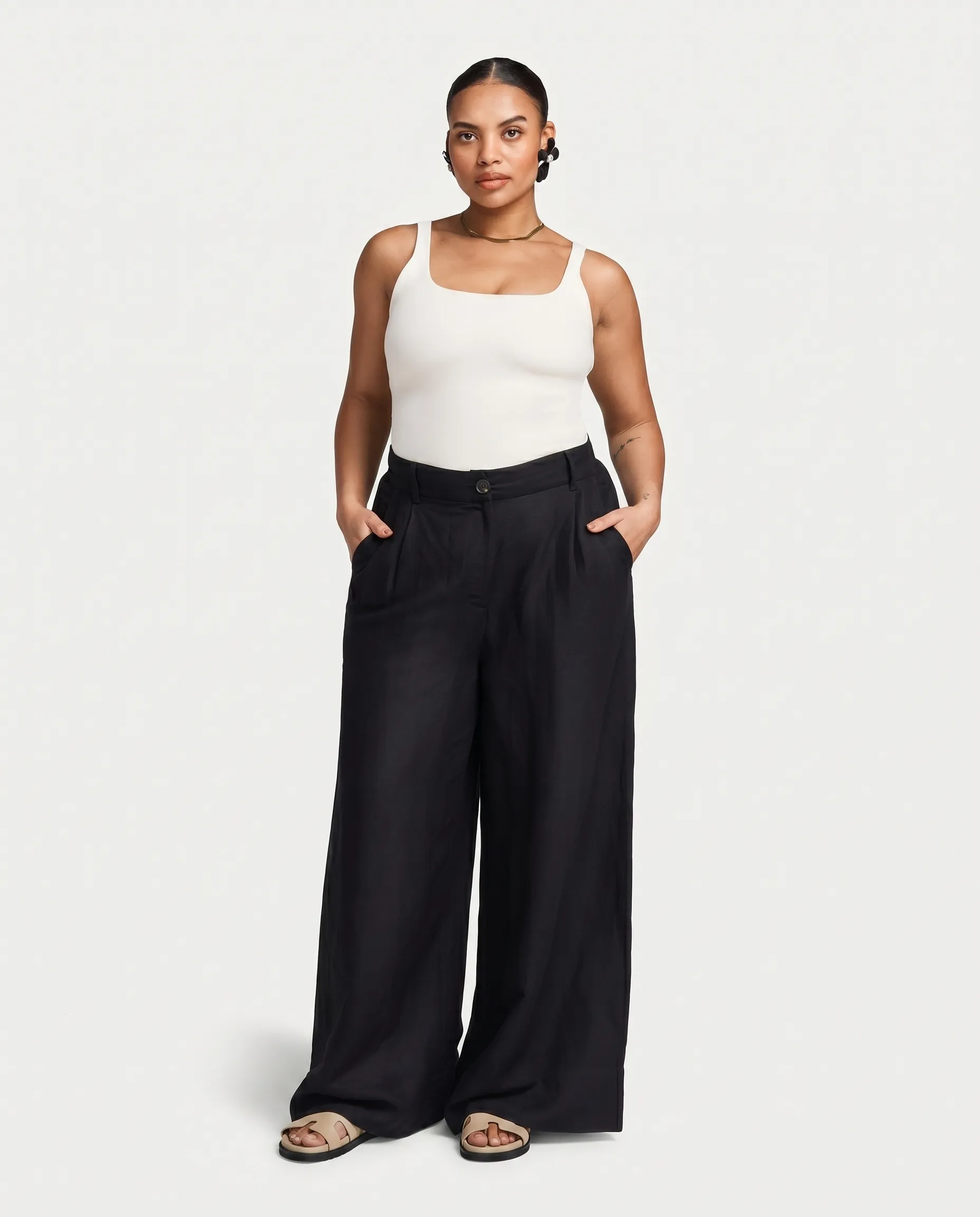 Womens Resort Linen Wide Leg Trouser sold by HERA product image thumbnail 4