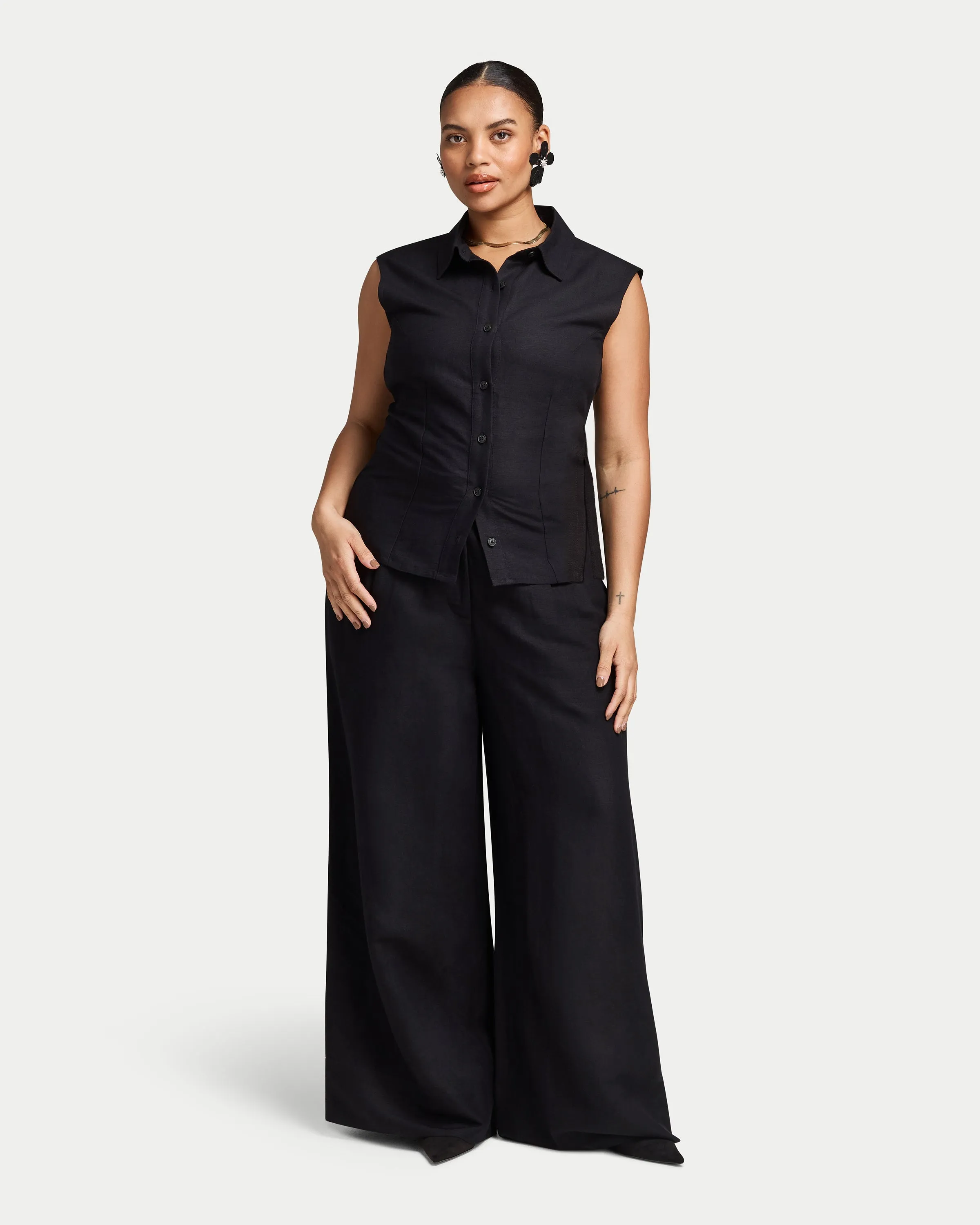 Womens Resort Linen Waistcoat sold by HERA product image thumbnail 5