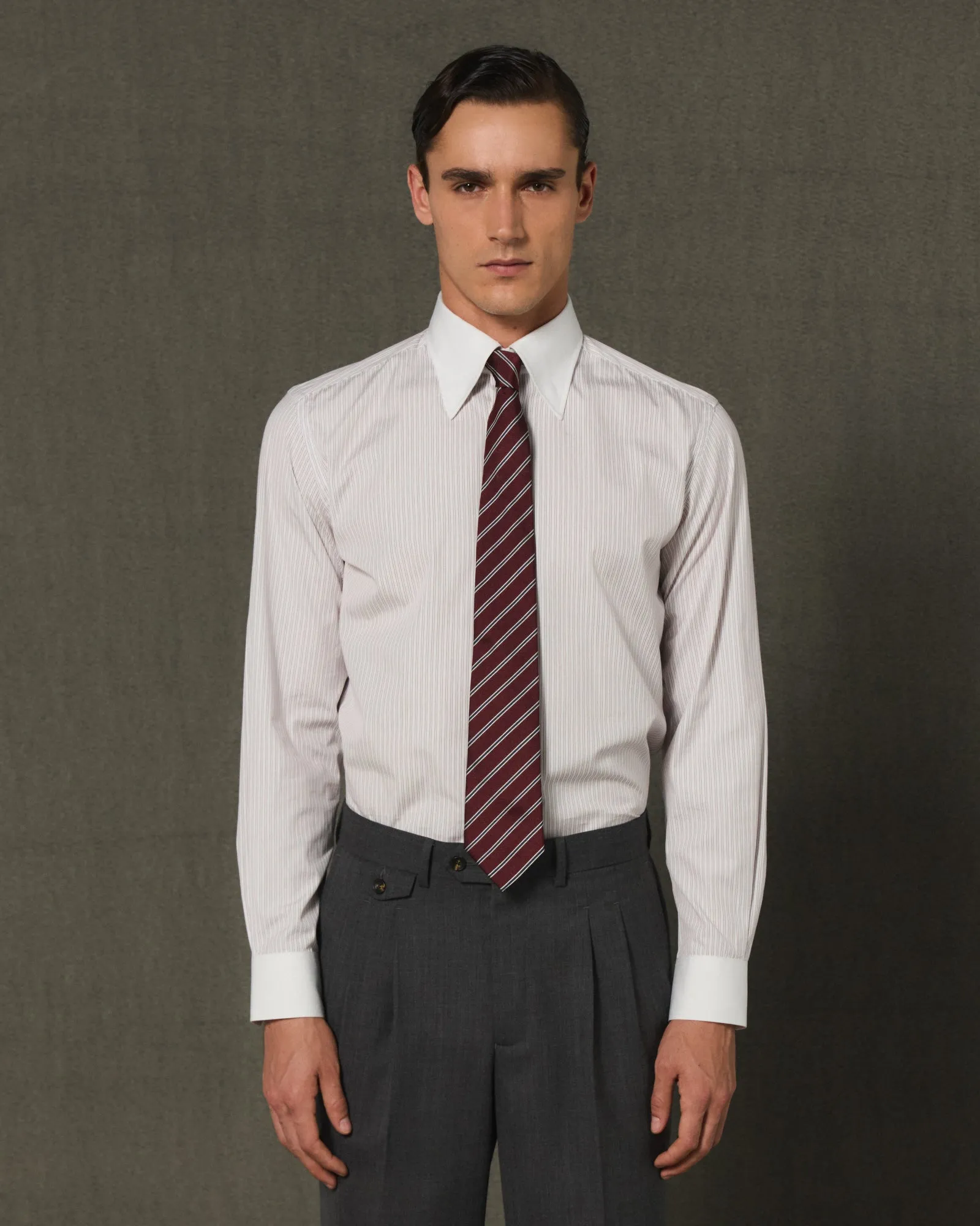 Chemise formelle blanche rayée bordeaux sold by Hast Paris