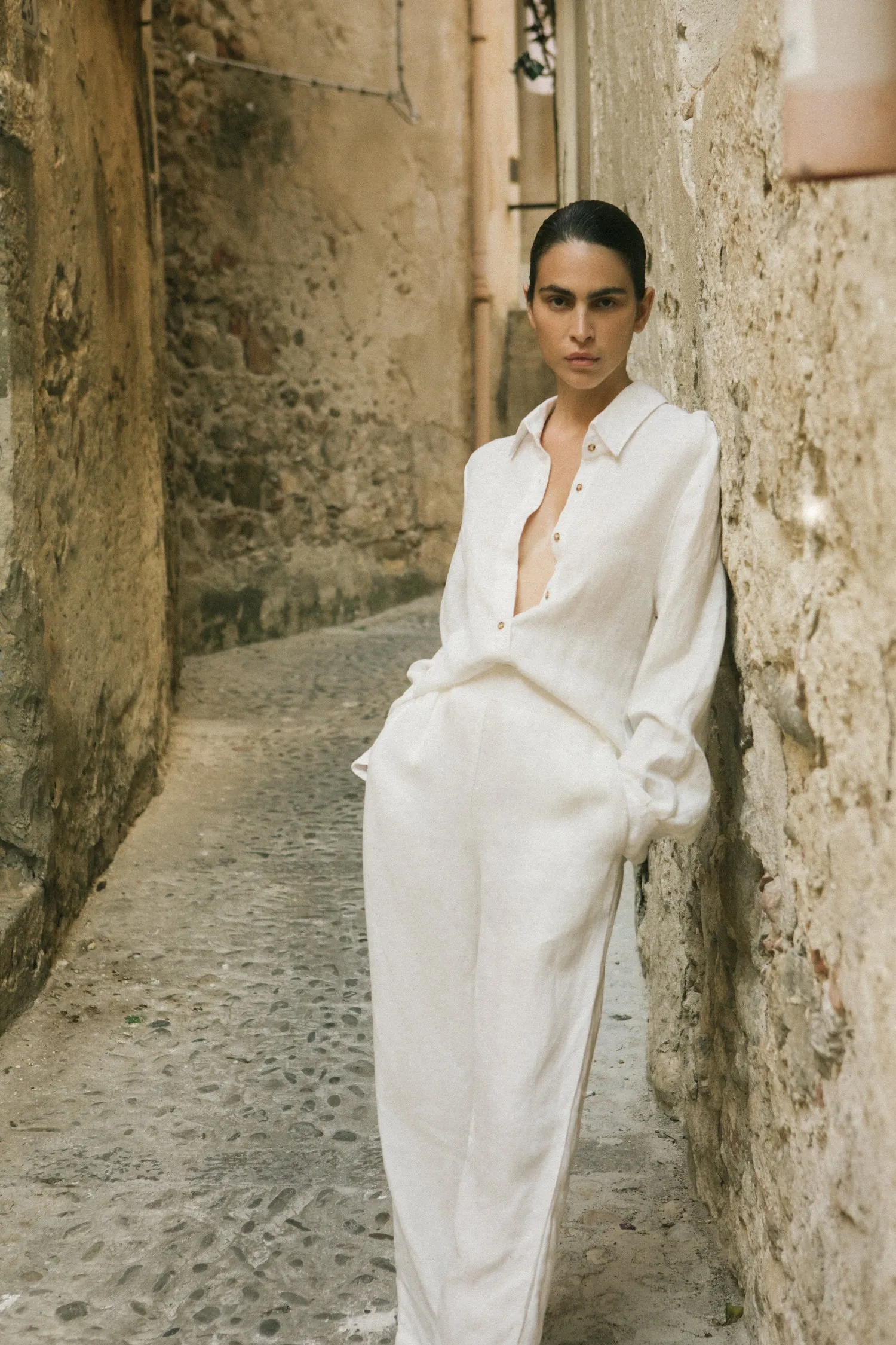 Phillips Long Sleeve Button-Down Shirt in Linen Cupro sold by Anemos product image thumbnail 2
