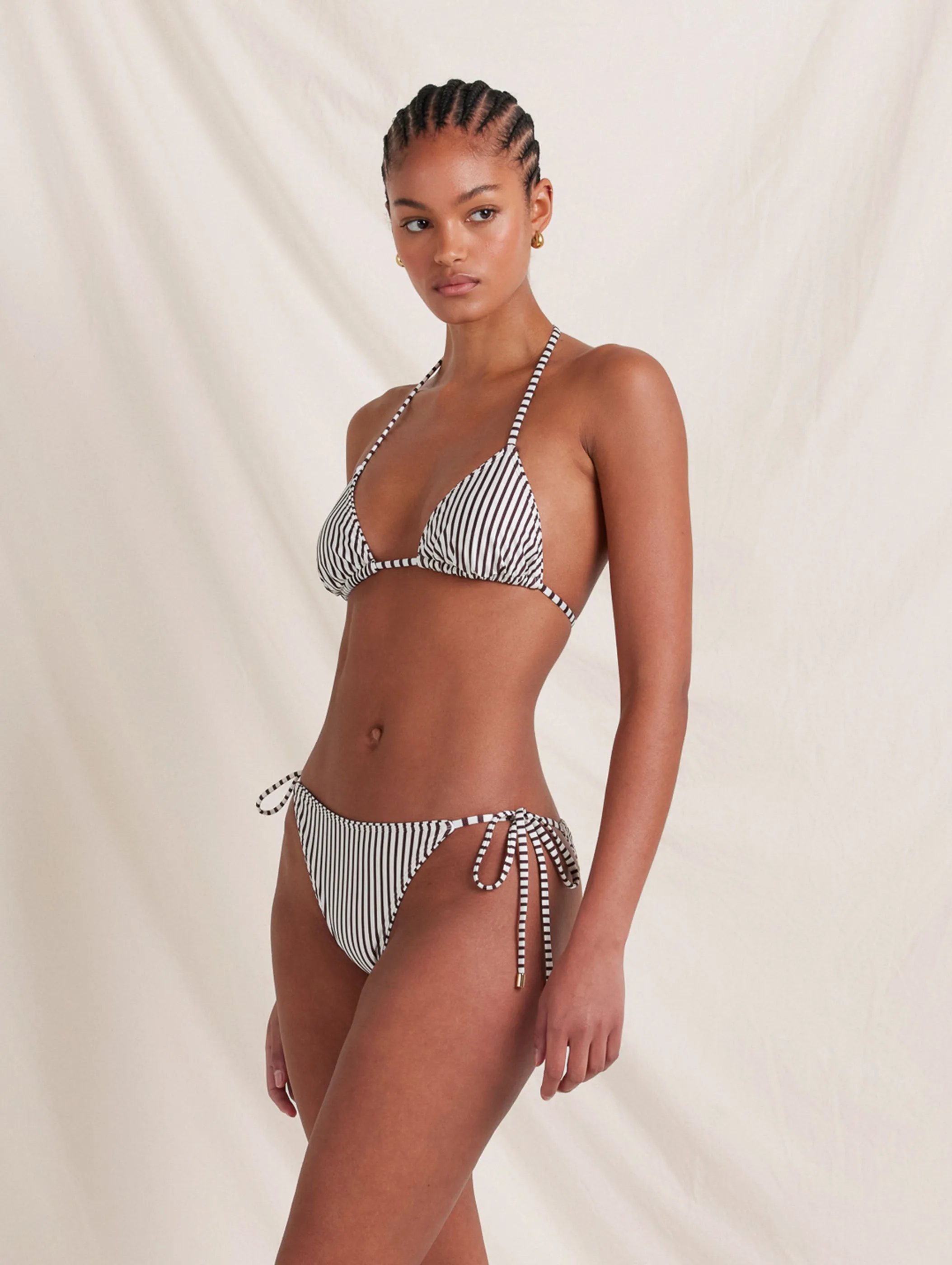 Piped Essential String Tri sold by Peony