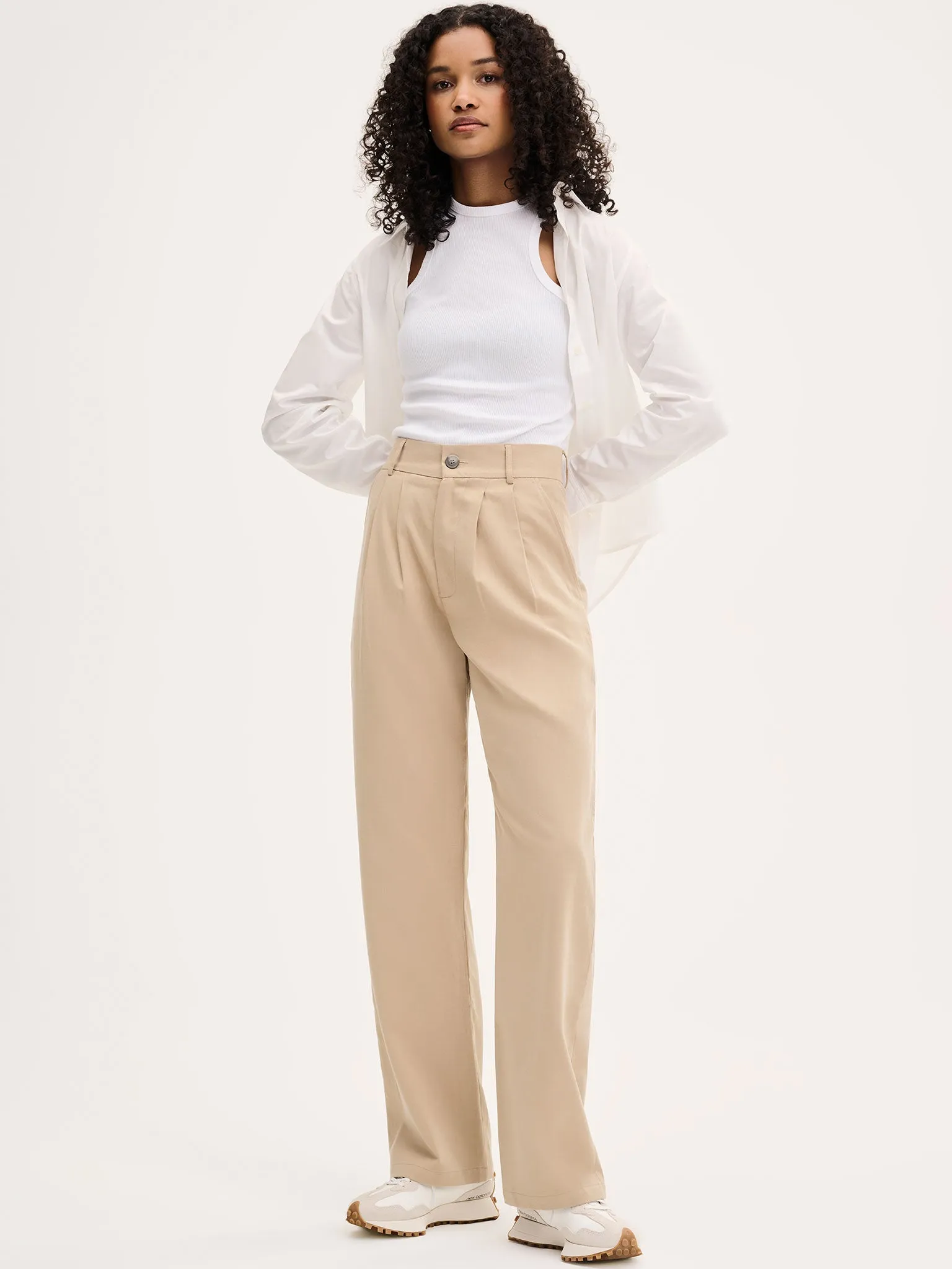 Cinnamon Relaxed Trousers in Beige Cotton/Tencel sold by Omnes
