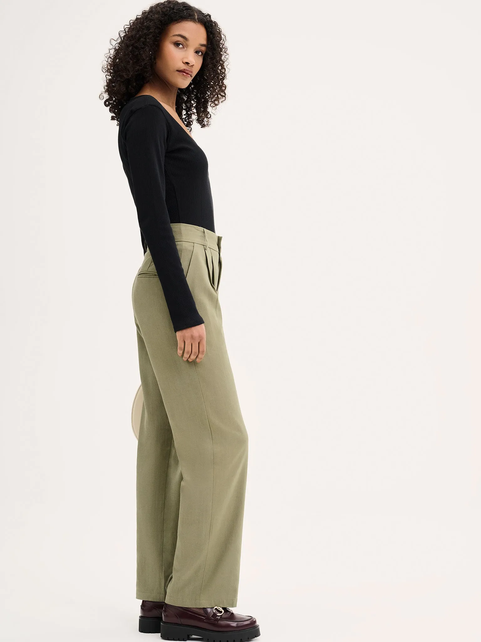 Cinnamon Relaxed Trousers in Mole Green Cotton/Tencel sold by Omnes product image thumbnail 2