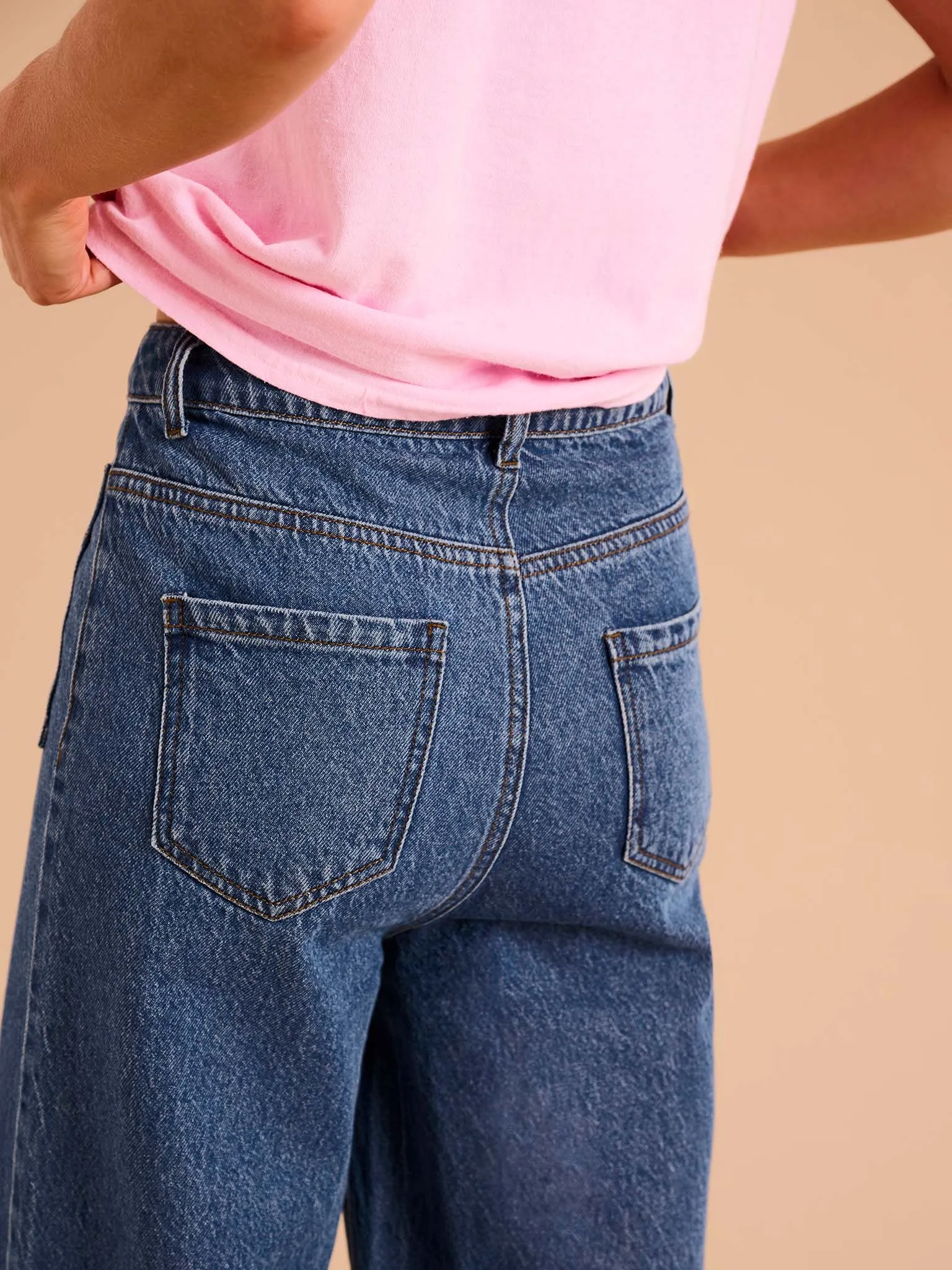 Orielle Cropped Jean in Mid Wash sold by Omnes product image thumbnail 4