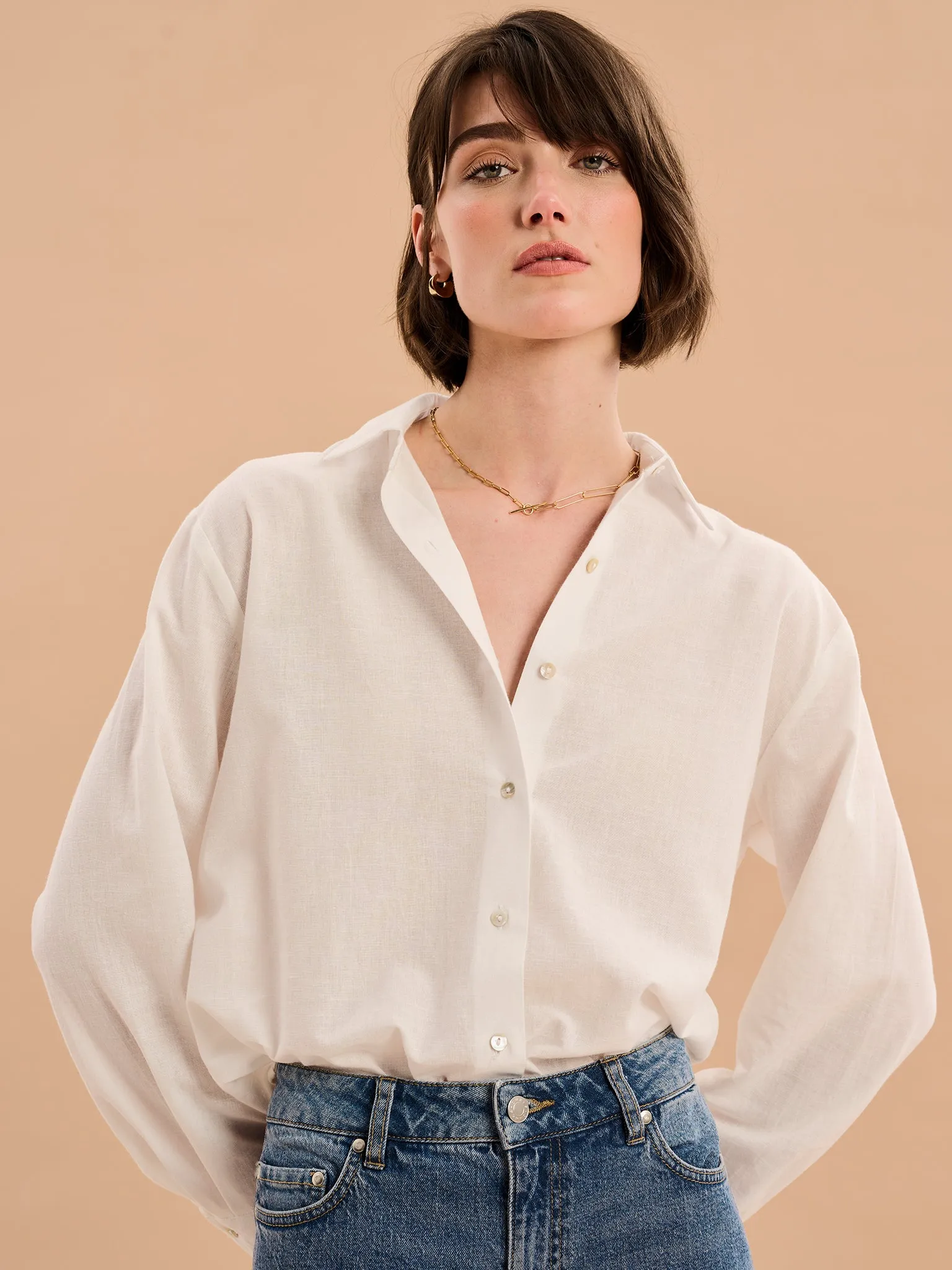 Evie Linen Oversized Shirt in White sold by Omnes product image thumbnail 5