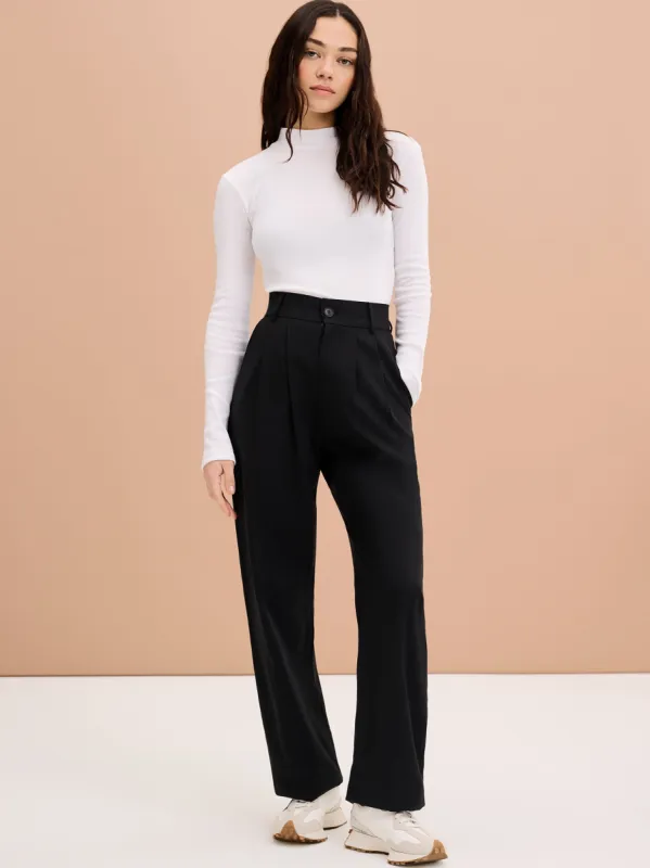 Cinnamon Relaxed Trousers in Black made by Omnes