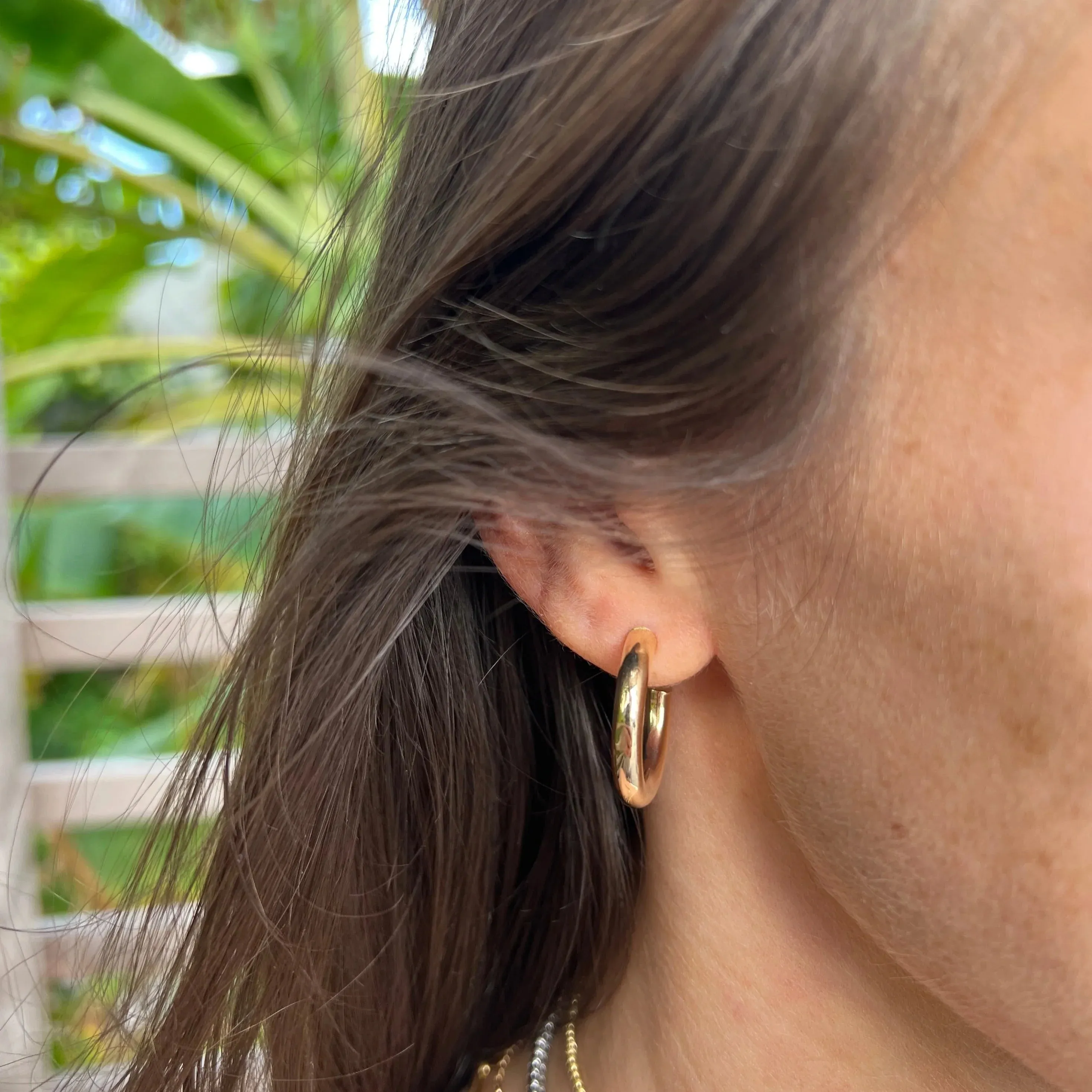 25mm Tube Hoop Earrings sold by Larroude product image thumbnail 4