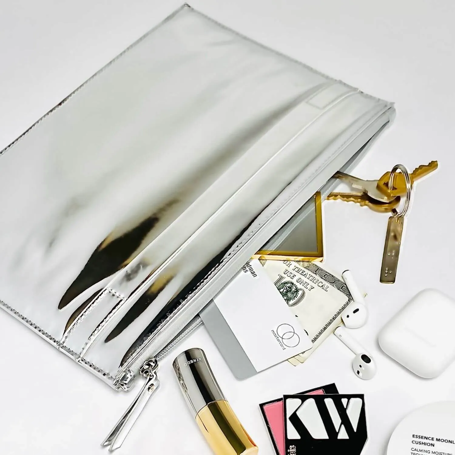 Performance Pouch sold by Larroude product image thumbnail 2