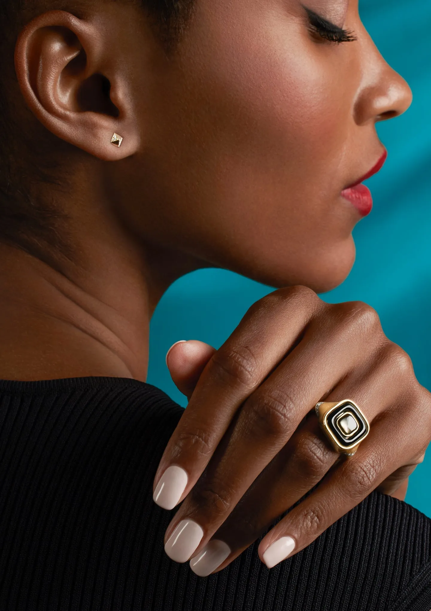 The Midi Flip Ring Manhattan sold by Larroude product image thumbnail 3