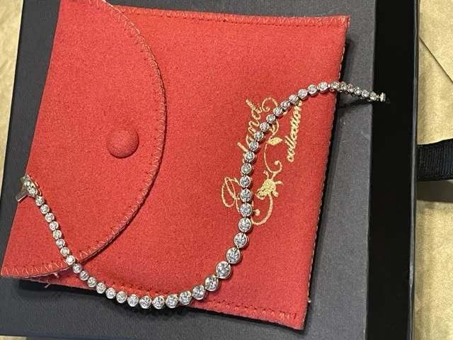 Graduating Diamond Bezel Bracelet sold by Larroude product image thumbnail 5