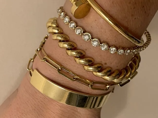 Graduating Diamond Bezel Bracelet sold by Larroude product image thumbnail 3