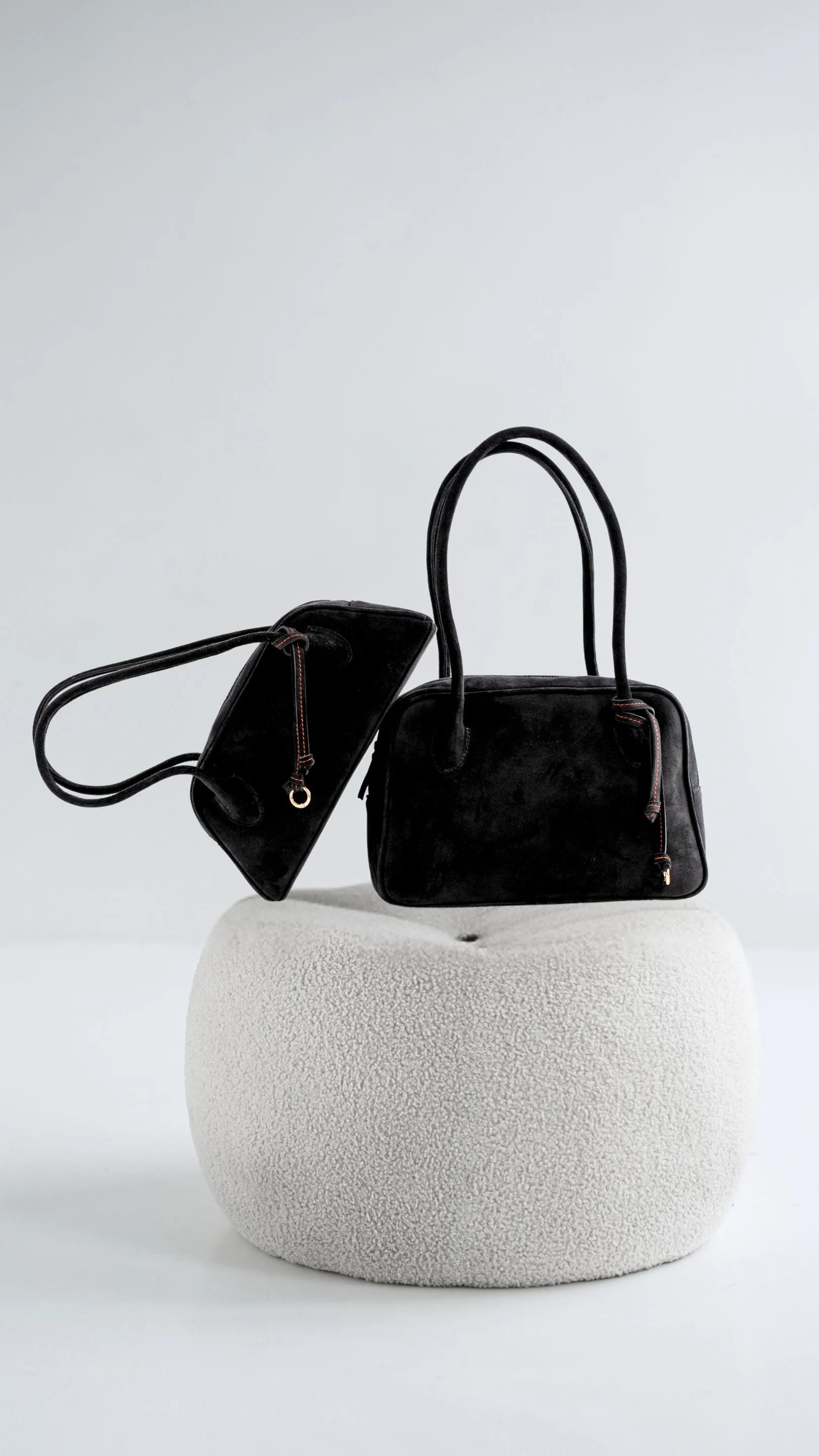 TRAPEZ BAG - Czarny zamsz sold by Novinska product image thumbnail 5