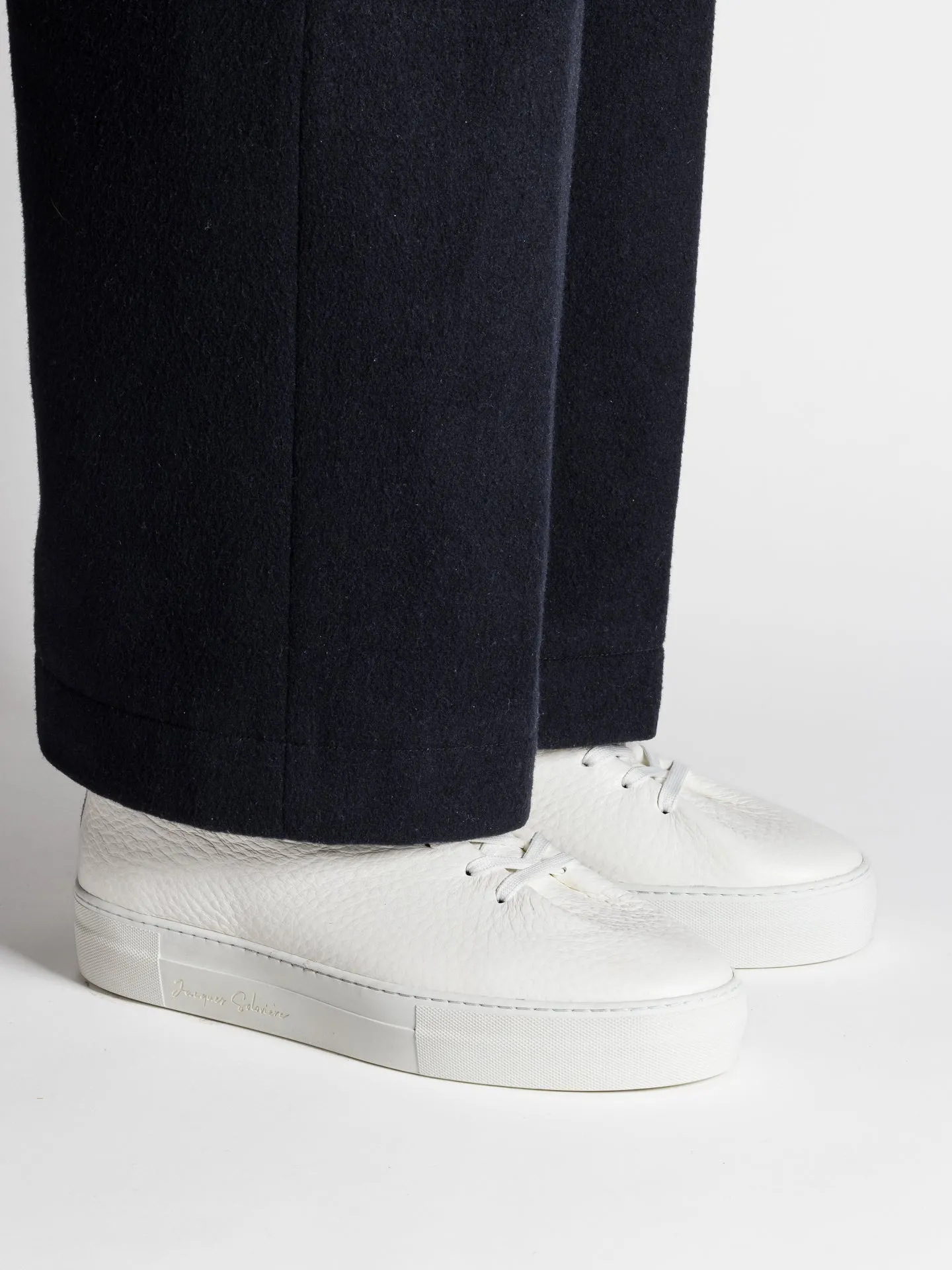 HERVÉ BOLD WHITE sold by Jacques Soloviere product image thumbnail 2