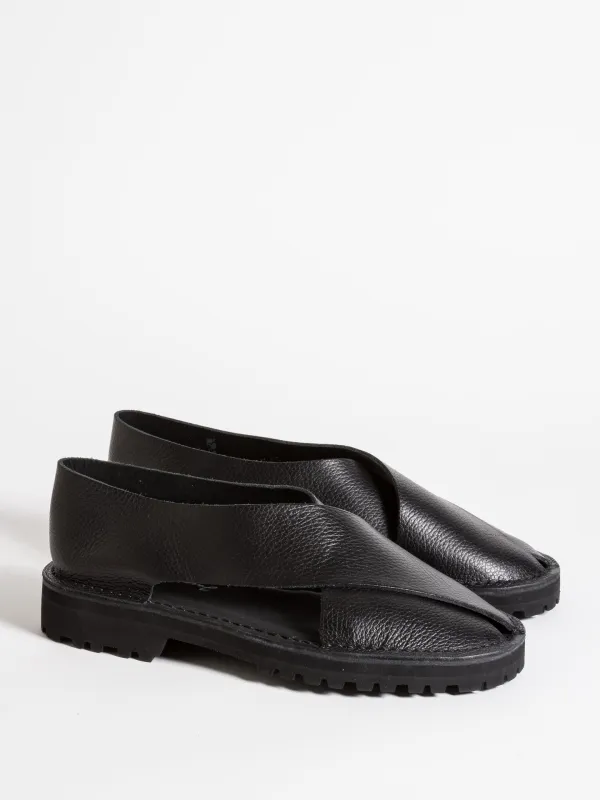 DECO SANDAL BLACK sold by Jacques Soloviere