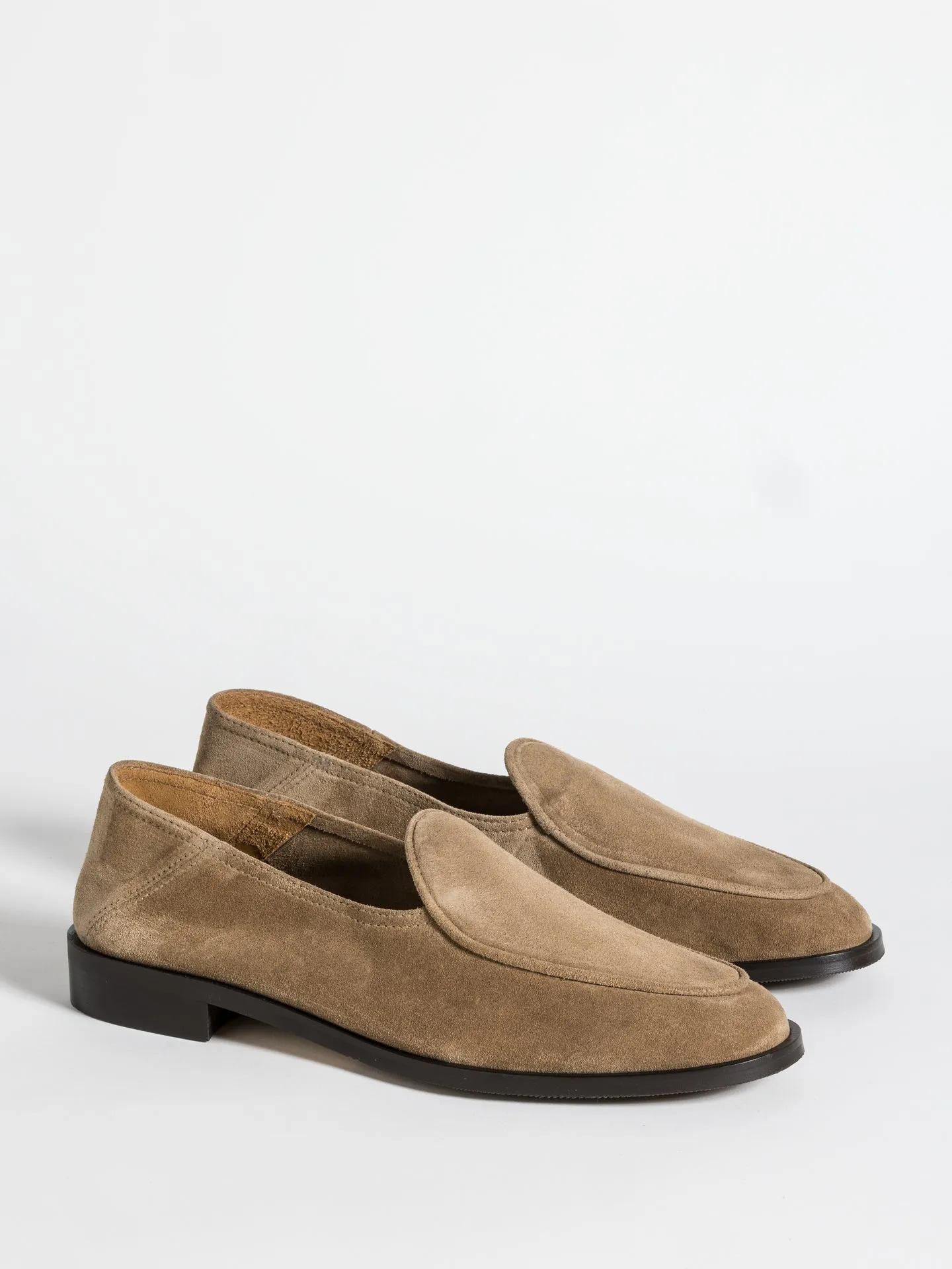 CHRIS EARTH SUEDE sold by Jacques Soloviere