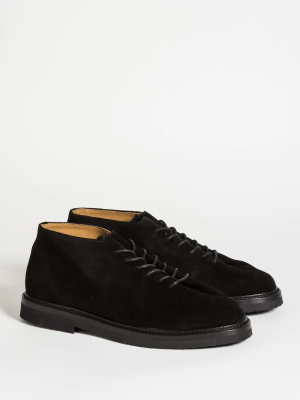 CHUKKA BLACK made by Jacques Soloviere
