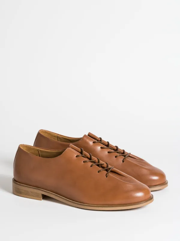 HED TAN sold by Jacques Soloviere