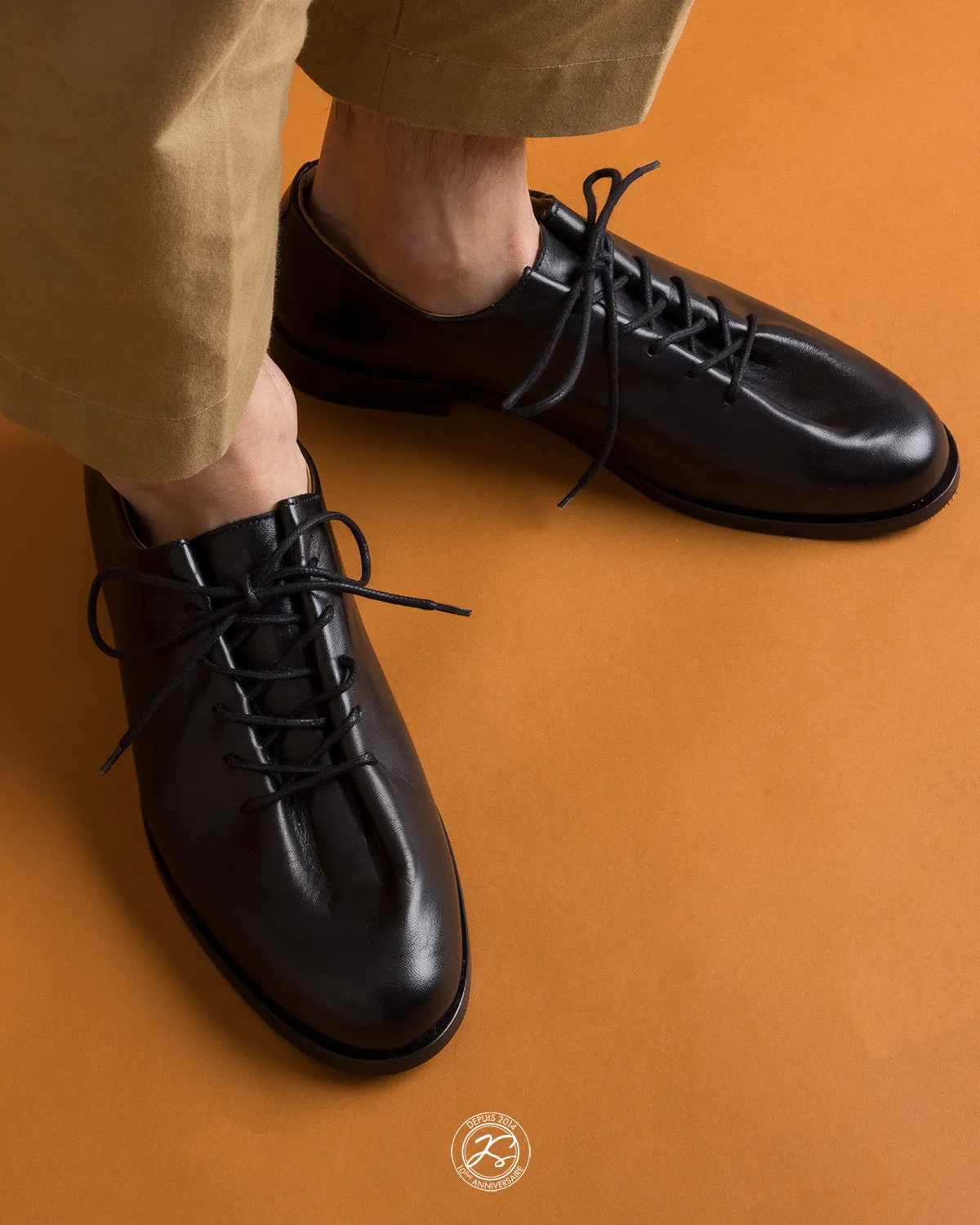 HED BLACK sold by Jacques Soloviere product image thumbnail 5