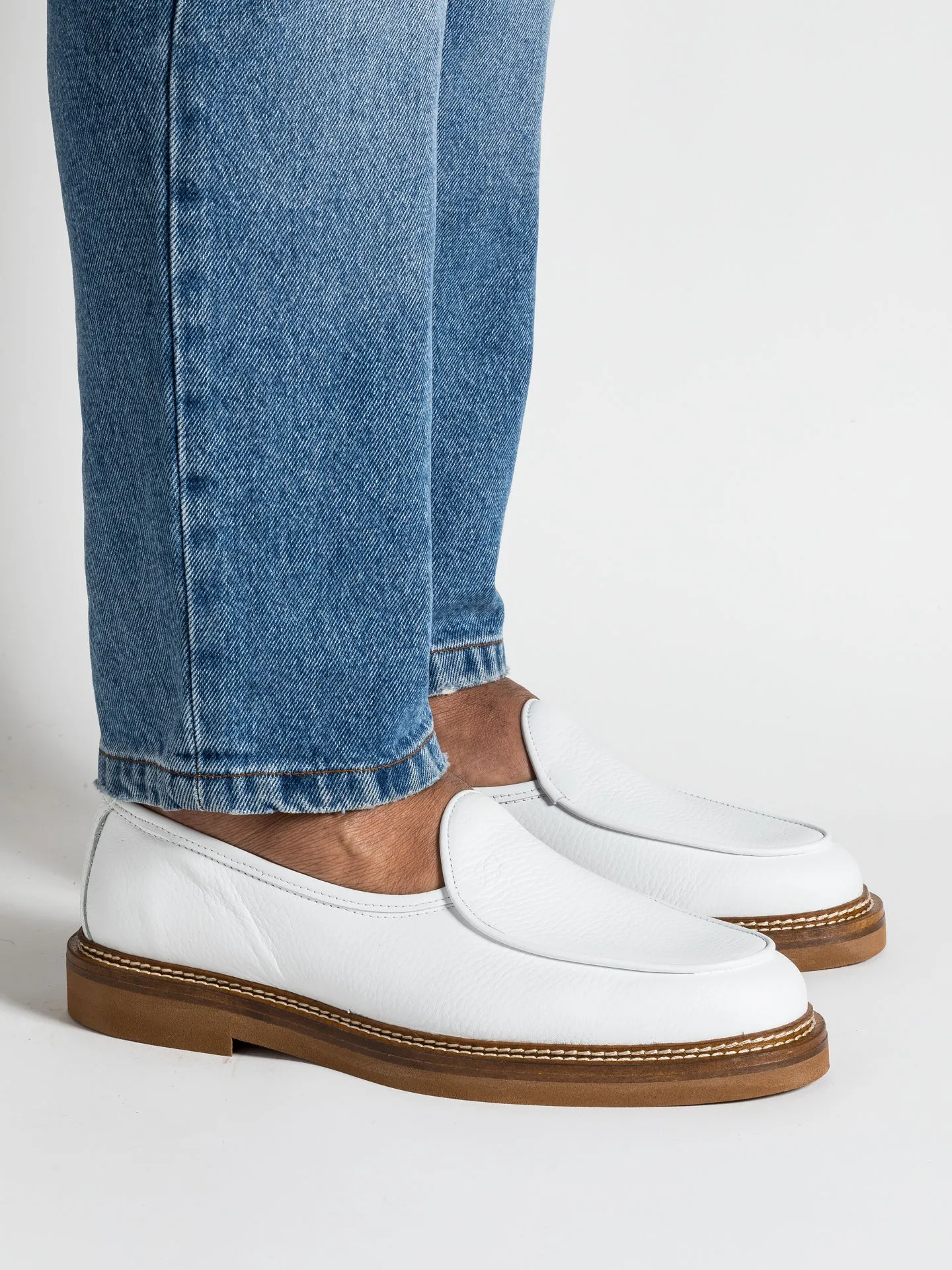 LEX WHITE sold by Jacques Soloviere product image thumbnail 2