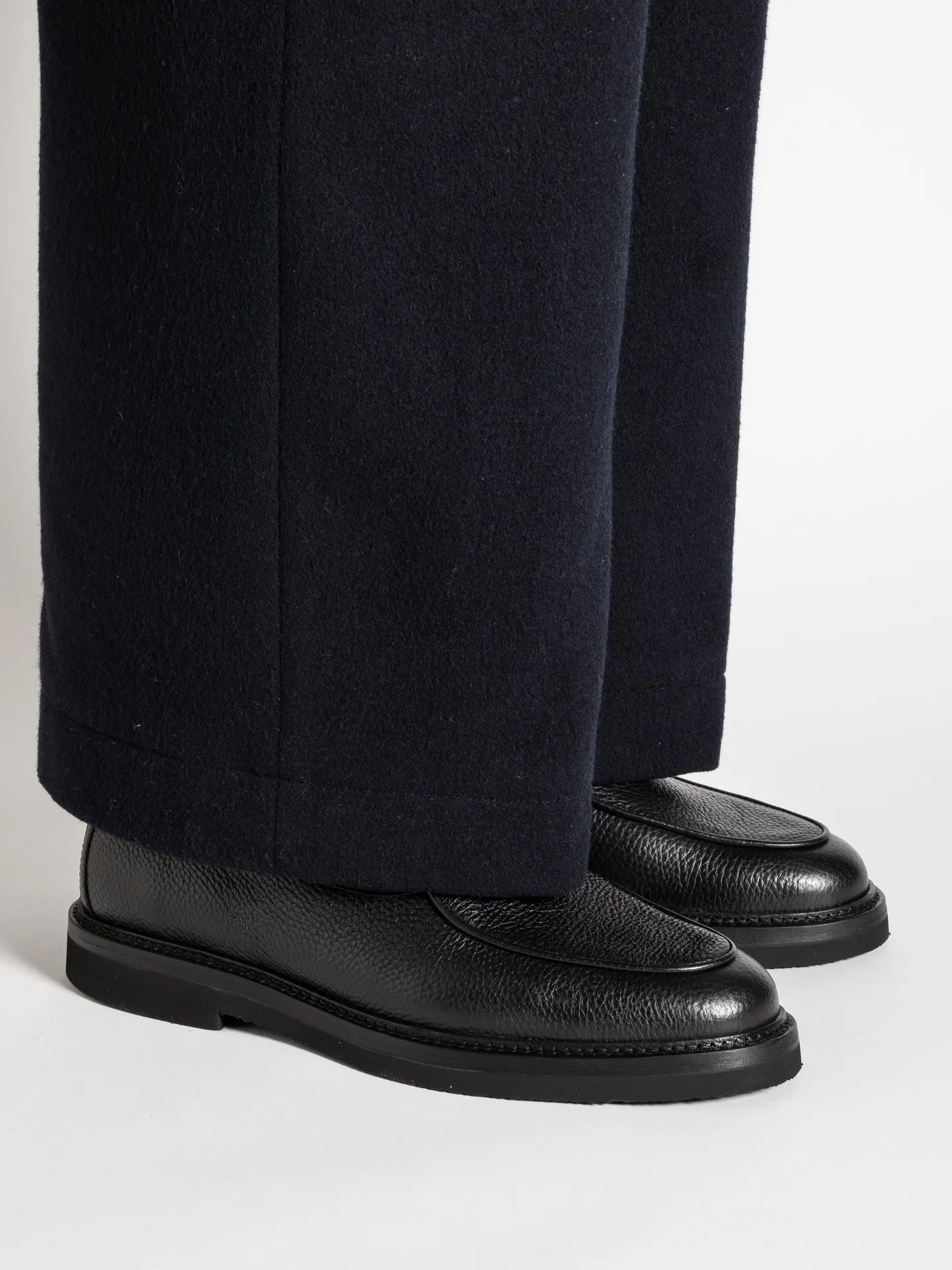 ALEXIS ALL BLACK sold by Jacques Soloviere product image thumbnail 2