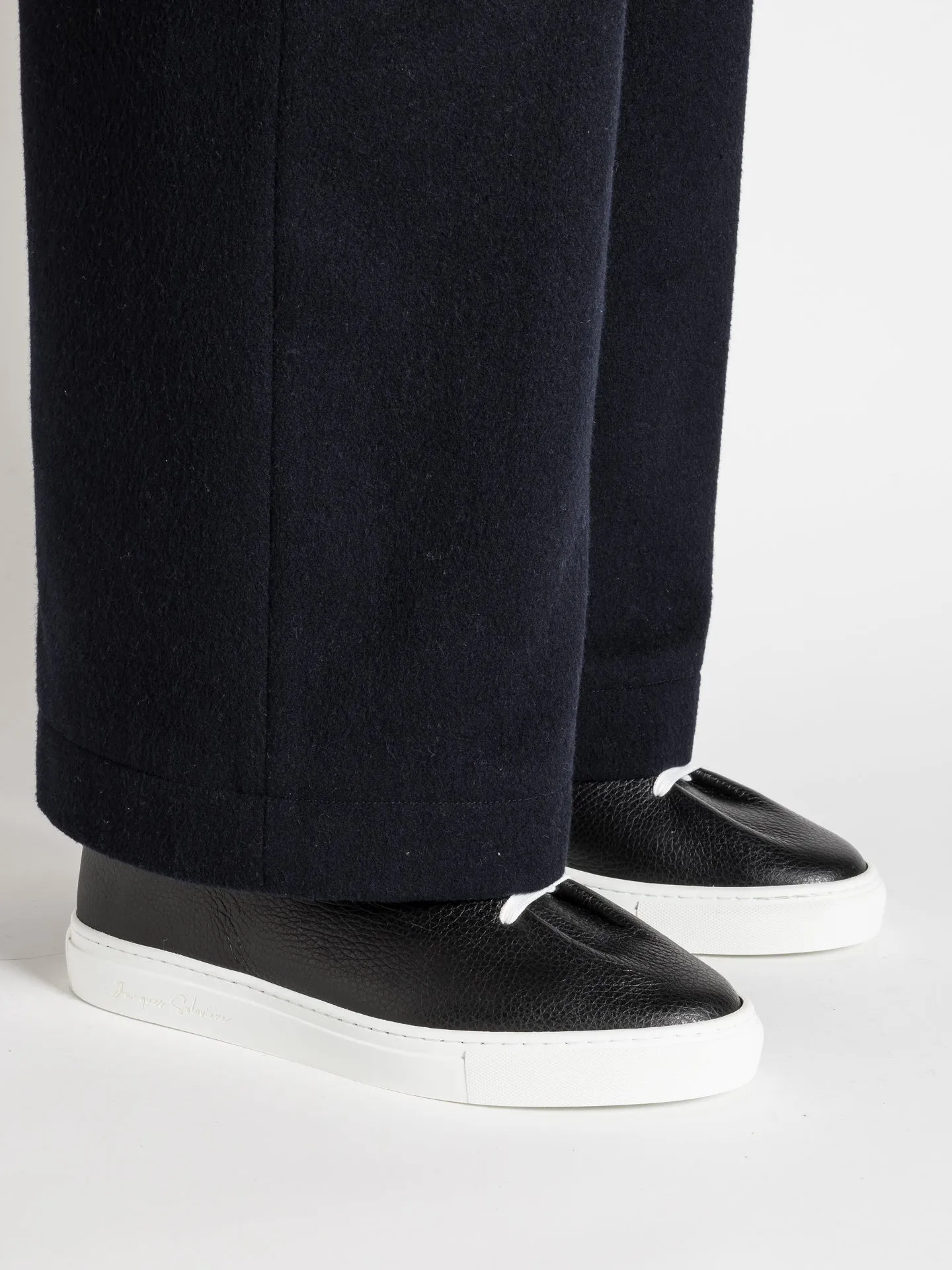 HERVE GRAINED BLACK sold by Jacques Soloviere product image thumbnail 2