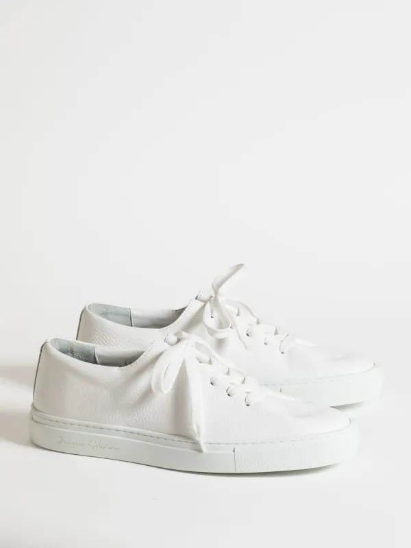 HERVE GRAINED WHITE sold by Jacques Soloviere