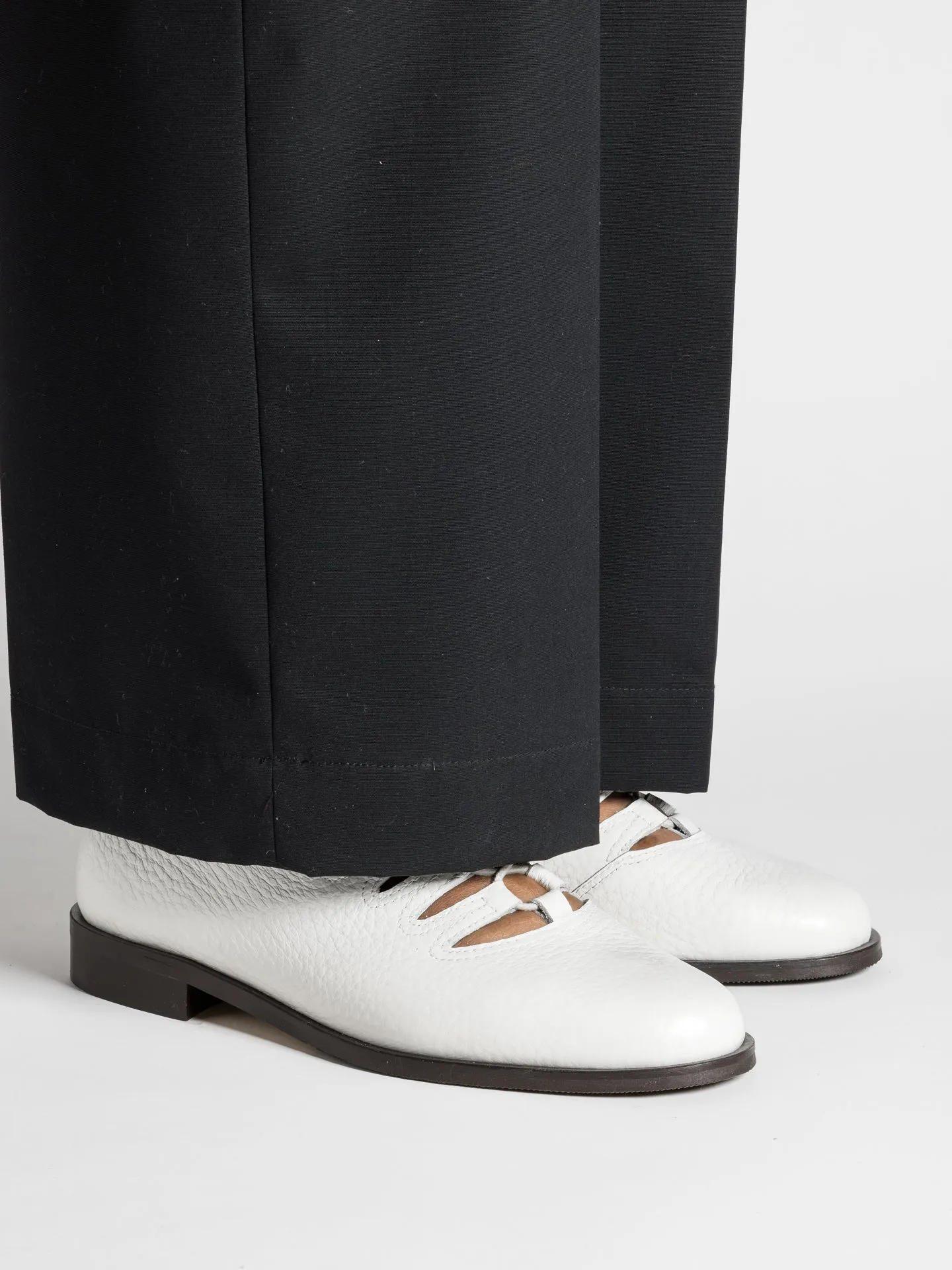 STEVE JUMBO WHITE sold by Jacques Soloviere product image thumbnail 2