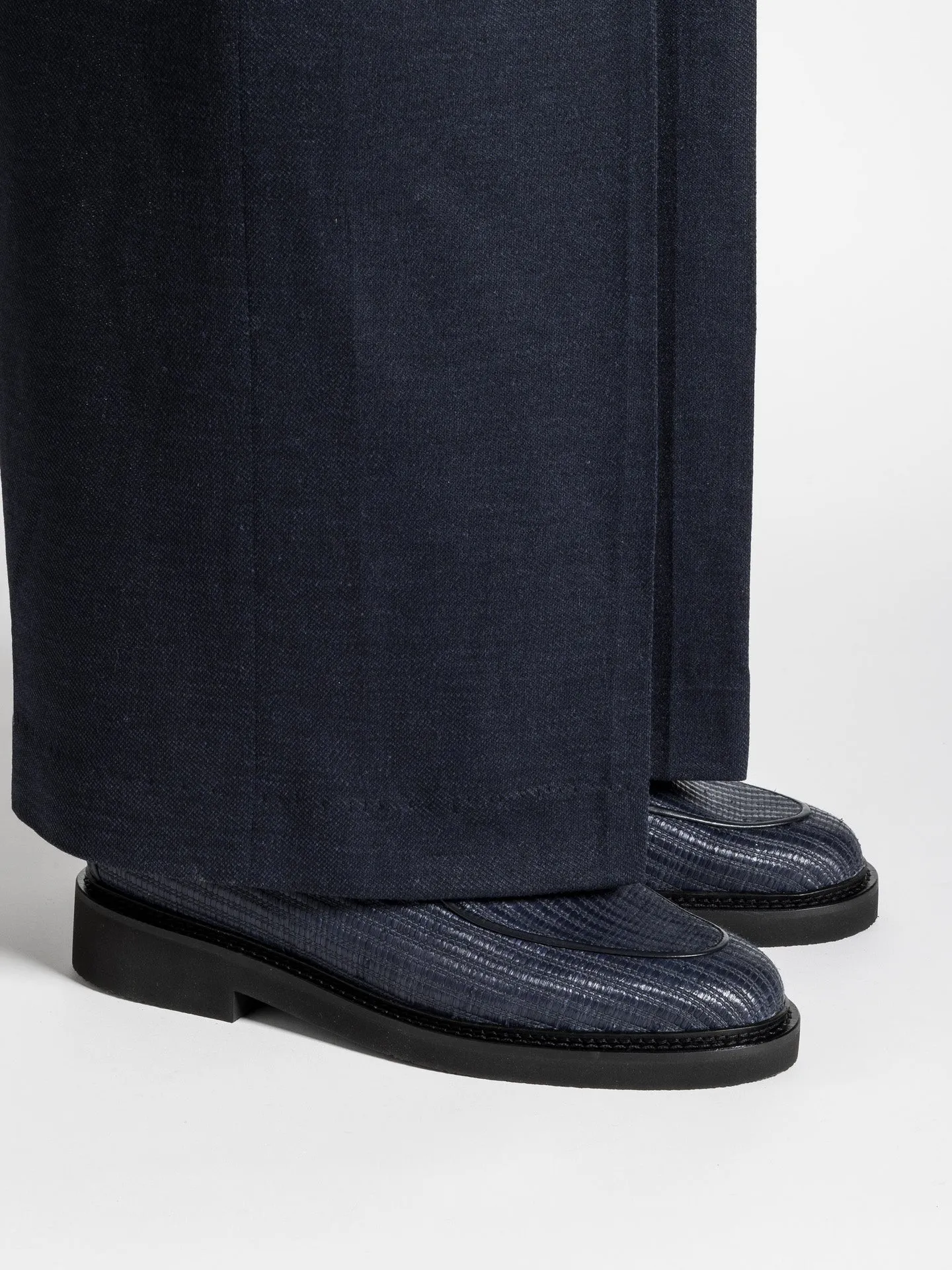 LEX RAFFIA NAVY sold by Jacques Soloviere product image thumbnail 2