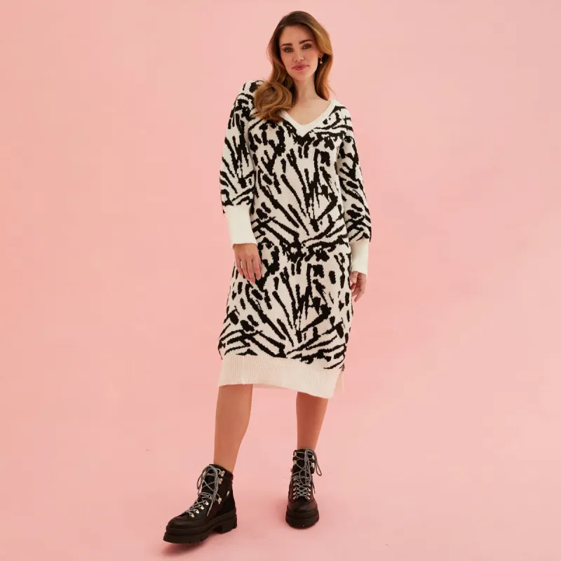 Elizabeth Abstract Jacquard Midi Dress - White sold by Cara & The Sky