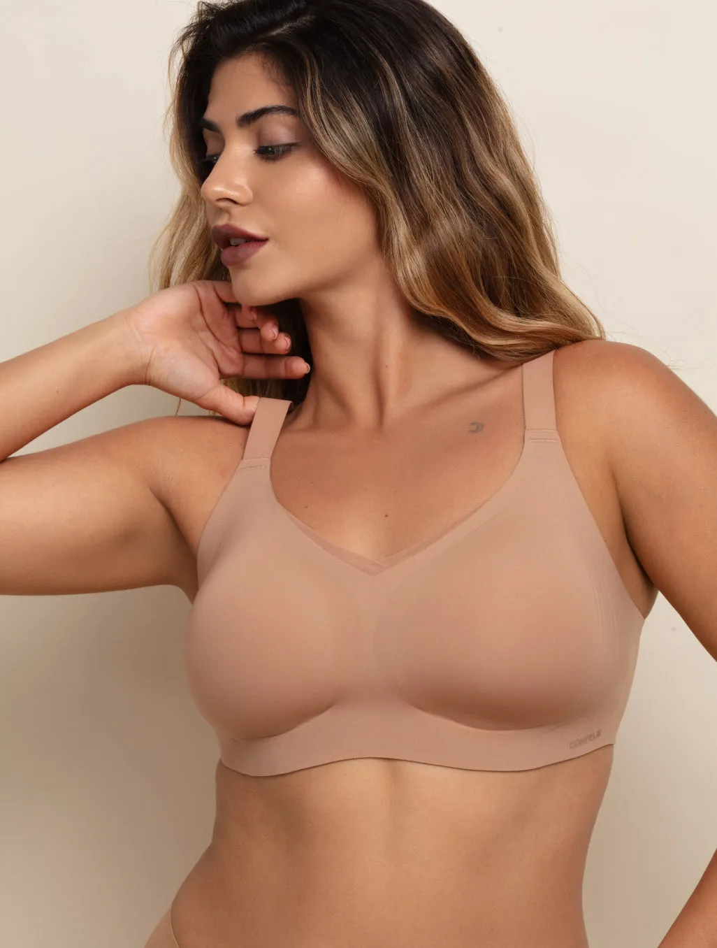 Zero Gravity Plunge Sculpt Mesh Bra sold by Comfelie product image thumbnail 4