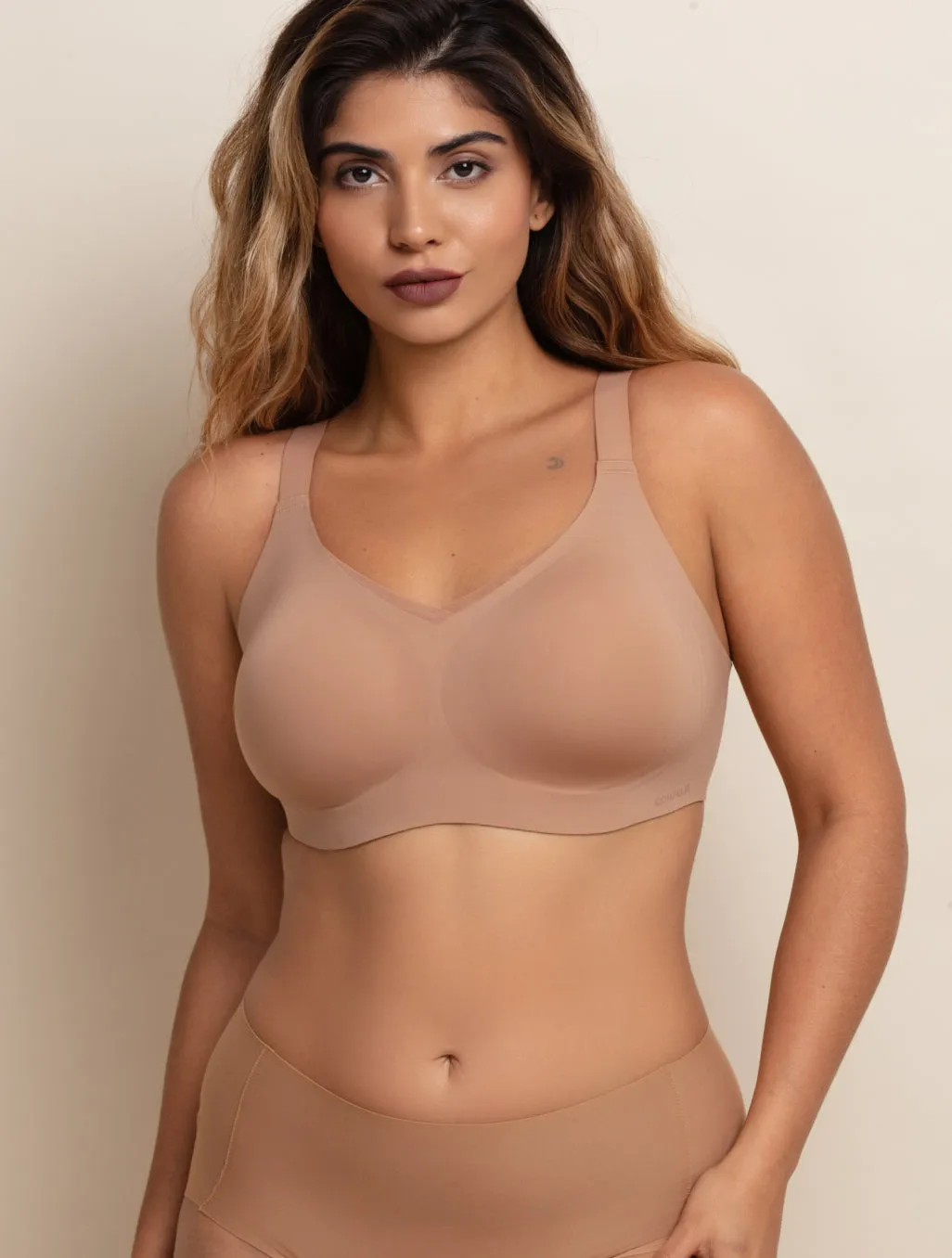 Zero Gravity Plunge Sculpt Mesh Bra sold by Comfelie product image thumbnail 3