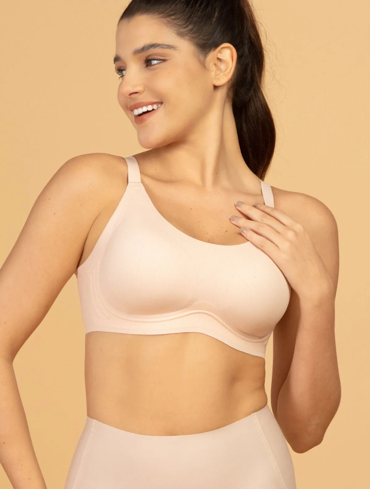 Airlite Wireless Breathable Bra with Vertical Stripes sold by Comfelie