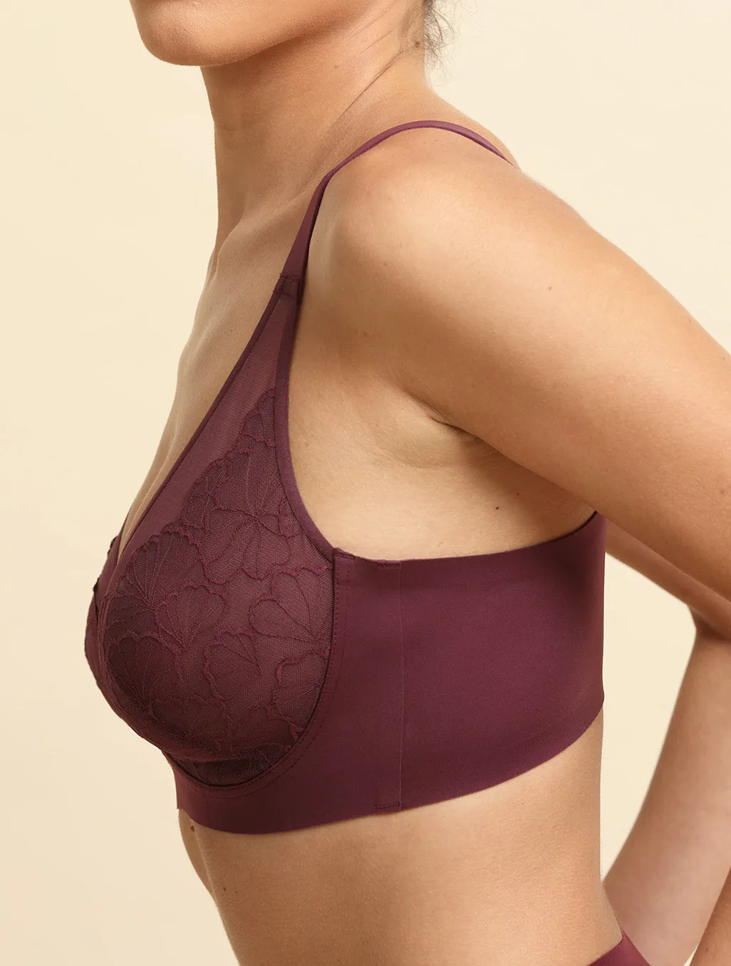 Full Coverage Seamless Sleep Lace Bra sold by Comfelie product image thumbnail 3
